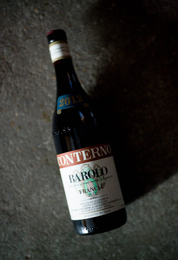 GIACOMO　CONTERNO　BAROLO　FRANCIA　2012
ジャコモ・コンテルノ　バローロ　フランチャ　イタリア　ピエモンテ　ランゲ
ネッビオーロ　王様　頂点　君臨　超希少　カリスマ　神　バローロ最高峰
ワイン・アドヴォケイト誌　2000年以降　100点　ボルドー格付け1級シャトー
やブルゴーニュのD.R.Cのような存在　超希少　レア　入手困難　
5つ星生産者　緻密なタンニン　複雑なアロマ　感動　悶絶　エレガント　極み
株式会社富屋酒店　TOMIYA　SAKETEN　NAGOYA　ｶﾌﾞｼｷｶｲｼｬﾄﾐﾔｻｹﾃﾝ　
愛知県名古屋市瑞穂区上坂町1-41-2　特約店　特約流通　地酒　ワイン　専門店
代表取締役　上田豊二　おたく　マニア
