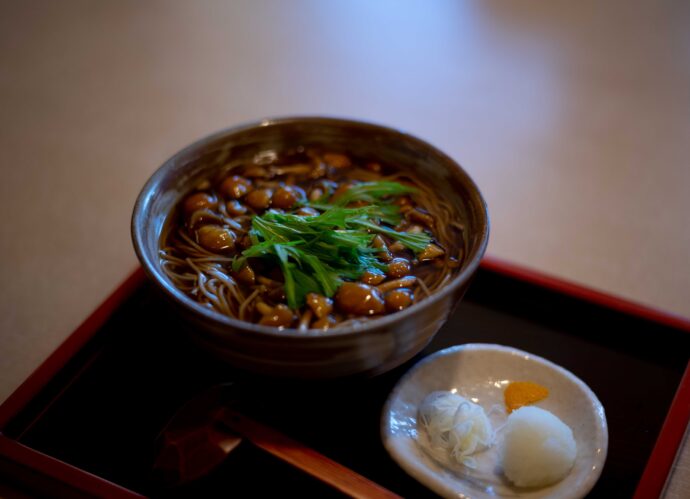 株式会社富屋酒店　トミヤサケテン　とみやさけてん TOMIYA　SAKETEN　NAGOYA　愛知県名古屋市瑞穂区上坂町1-41-2 tomiya-saketen.com　特約店　特約流通　地酒　ワイン　専門店　 社長　代表　上田豊二　利き酒師　焼酎アドバイザー　シャンパーニュシュヴァリエ　おたく　マニア　ライカM11　ズミルックス50　レンズ