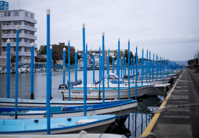 浜菜坊　HAMANABOU ハマナボウ　はまなぼう　静岡県浜松市西区舞阪町弁天島3101　日曜営業　弁天島駅よりほど近い　生しらす丼　牡蠣カバ丼　冬季限定　うなぎ　浜松観光　刺盛り　絶品　大人気店　繁盛店　行列必須　予約　日曜営業　名店　教えたくない　唯一無二　浜名湖　HAMANAKO　　はなまこ　ハマナコ　丸昌河合商店　静岡県浜松市西区舞阪町舞阪4193-1　舞浜しらす親分一家
　　　　しらすを極め続ける　河合　正　釜揚げしらす　しらす干し　上干しちりめん
　　　　3月21日　しらす漁解禁日　生しらす　唯一無二　激ウマ　CM　販売店
　　　　　　　株式会社　富屋酒店　TOMIYA　SAKETEN　NAGOYA　トミヤサケン
とみやさけてん　代表取締役　上田豊二　おたく　マニア　高級飲食店専門取引
　　　愛知県名古屋市瑞穂区上坂町1-41-2　特約店　特約流通　地酒　ワイン　専門店
ライカM11　ズミルックス50　レンズ　堀田駅　熱田神宮駅　名古屋高速　堀田出口すぐ　牛巻交差点すぐ　レトロ街並み　瓦屋根　きき酒師　焼酎アドバイザー
シャンパーニュシュバリエ　クラッシックカー　クラッシックバイク　インテリア　センス　ファッション　
　　　　音楽　ミュージック　アート　80Ｓ　マニア　おたく　堀田駅　熱田神宮駅　名古屋高速　堀田出口すぐ　牛巻交差点すぐ　レトロ街並み
