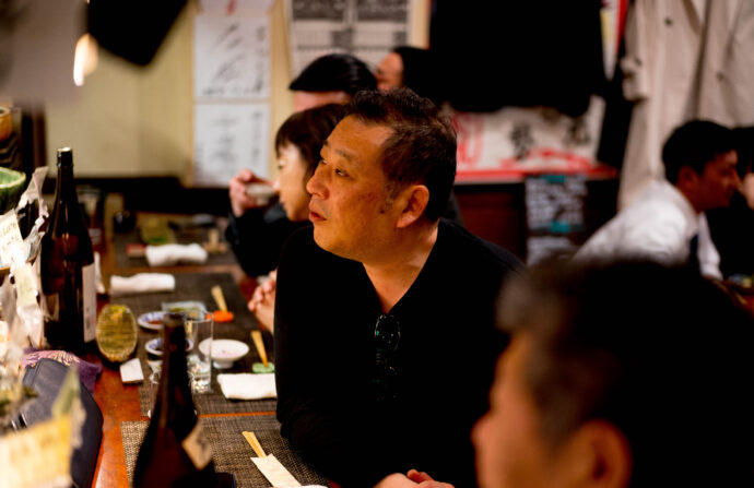 白岳仙　安本酒造有限会社　福井県福井市安原町7ノ4　HAKUGAKUSENN　
ハクガクセン　はくがくせん　嘉永六年創業　純米吟醸　荒走　ARABASHIRI　
荒走り　アラバシリ　あらばしり　新酒　搾立　SHIBORITATE　極走
雫　SHIZUKU　シズク　しずく　レア　希少　60本のみの生産　富屋SPECIAL
純米大吟醸　クロガネ　黒鉄の雫取り　富屋酒店発案　全国3件のみの取り扱い
ゴクバシリ　ごくばしり　GOKUBASHIRI　無濾過生原酒　アルコール度数15度
HGS-02　HGS-01　自社酵母　福井県大野産　五百万石　吟のさと　酒造好適米
シボリタテ　しぼりたて　ピチピチ　離　HANARE　はなれ　ハナレ
黒鉄　KUROGANE　クロガネ　くろがね　真紅　SHINKU　シンク　しんく
白練　SHIRONERI　シロネリ　しろねり　路考　ROKOU　ロコウ　ろこう
越前カニ　解禁日　11月8日　日本を誇るブランドかに　希少　限定　レア
登録有形文化財指定蔵　SINCE1853　安本岳史　蔵元　杜氏　手造り　拘り
名古屋　唯一特約店　トミヤオリジナル　五百万石　福井県　契約栽培米
株式会社富屋酒店　TOMIYA　SAKETEN　NAGOYA　ｶﾌﾞｼｷｶｲｼｬﾄﾐﾔｻｹﾃﾝ　
とみやさけてん　愛知県名古屋市瑞穂区上坂町1-41-2　
特約店　特約流通　地酒　ワイン　専門店　愛知特約流通　唯一無二
ライカM11　ズミルックス50　レンズ　堀田駅　熱田神宮駅
名古屋高速　堀田出口すぐ　牛巻交差点すぐ　レトロ街並み　瓦屋根
クラッシックバイク　クラッシックカー　デザイン　インテリア　ファッション
おたく　マニア　音楽　ミュージック　グルメ　
桜びより　ＳＡＫＵＲＡＢＩＹＯＲＩ　サクラビヨリ　さくらびより　居酒屋
小料理　名店　名古屋　有名　富屋酒店ラインナップ　充実　拘り　貴ちゃん　あーちゃん　こまめ　愛知県名古屋市中区栄3-9-17ウインゼンビルＢ1階　最高の夜　タノシ
富屋酒店パートナーシップ店　
