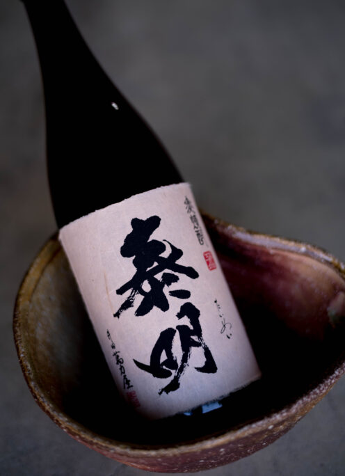 飲みやすさと麦の香ばしさのバランスが見事。「常圧麦焼酎　泰明　TAIMEI　＜蒸　JHO＞」