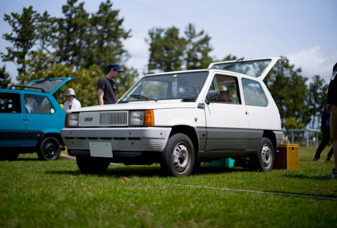 PANDARINO2023　パンダリーノ2023　FIAT　PANDA　141　フィアット　パンダ
　　　　ファンの集い　全国より集結　渚園キャンプ場　なぎさえんきゃんぷじょう　静岡県浜松市西区舞阪町弁天島5005-1　BBQガーデン　バーベキュー　2023年5月27日、28日開催　294台参加　HAMANAKO　NAGISAEN LL RADUNO PER CHI AMA FIAT PANDA　見学は自由です！パンダと一緒に休日を楽しみましょう☆
パンダ45　初期型　レア　
　　　　　株式会社富屋酒店　トミヤサケテン　とみやさけてん TOMIYA　SAKETEN　NAGOYA　愛知県名古屋市瑞穂区上坂町1-41-2 tomiya-saketen.com　特約店　特約流通　地酒　ワイン　専門店　 社長　代表　上田豊二　利き酒師　焼酎アドバイザー　シャンパーニュシュヴァリエ　おたく　マニア　堀田駅　熱田神宮駅　名古屋高速　堀田出口すぐ　牛巻交差点すぐ　レトロ街並み　瓦屋根　クラッシックバイク　クラッシックカー　インテリア　ファッション　音楽　
グルメ　センス　マニア　おたく　80S
