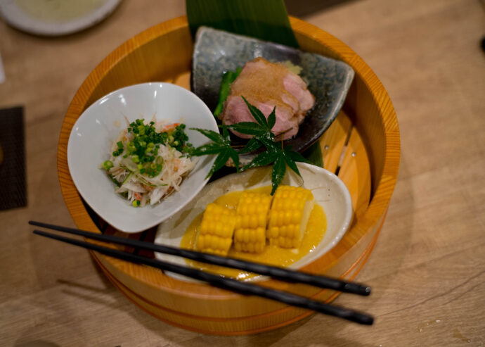 蕎麦の実　SOBANOMI　ソバノミ　そばのみ　小料理　そば　日本料理
愛知県名古屋市東区泉1-19-10 フォンターナ 1F　蕎麦割烹　蕎麦　つまみ
あて　最高のクオリティ　どれを食べても旨い　充実のつまみ　日本酒　厳選
充実　激旨し　センス抜群　スピーディ　素晴らしい　大将　女将　人柄　最高
（株）富屋酒店　愛知県名古屋市瑞穂区上坂町1-41-2　地酒屋　専門店　
おたく　マニア　ライカM11　ズミルックス50　レンズ　堀田駅　熱田神宮駅
名古屋高速　堀田出口すぐ　牛巻交差点すぐ　レトロ街並み　瓦屋根
クラッシックカー　クラッシックバイク　インテリア　ファッション　音楽
センス　クリエイト　おたく　マニア　映画　シネマ　代表取締役社長　上田豊二
