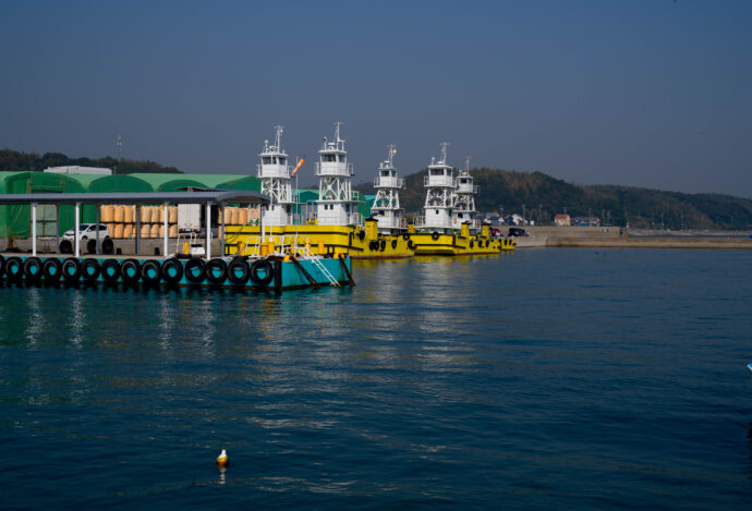 河和港　KOWA BAY  こうわこう  コウワコウ  愛知県知多郡美浜町に所在する港湾。
港湾管理者は愛知県。地方港湾に指定されている。名鉄海上観光船の運航。河和港-篠島-日間賀島（東港・西港）-伊良湖港
（株）富屋酒店 かぶしきがいしゃ とみやさけてん カブシキガイシャ　トミヤサケテン TOMIYA SAKETEN 　愛知県名古屋市瑞穂区上坂町1-41-2　地酒屋　豊盃　HOUHAI ほうはい　ホーハイ　三浦酒造  MIURASHUZO日高見　ひたかみ　ヒタカミ HITAKAMI  平孝酒造　HIRAKOSHUZO 天の戸 アマノト　あまのと　AMANOTO　浅舞酒造 ASAMAISHUZO　飛露喜 HIROKISHUZOHONTEN　廣木酒造本店　HIROK　大那 DAINA　ダイナ　だいな　菊の里酒造　KIKUNOSATOSHUZO　旭興　KYOKUKO　きょくこう　キョクコウ　渡邉酒造　WATANABESHUZO　仙禽 SENKIN　せんきん　センキン（株）せんきん SENKIN鶴齢　カクレイ　かくれい KAKUREI　青木酒造　AOKISHUZO謙信 ケンシン　けんしん KENSHIN池田屋酒造 IKEDAYASHUZO 白岳仙 HAKUGAKUSEN　ハクガクセン　はくがくせん　安本酒造 YASUMOTOSHUZO 群馬泉 グンマイズミ　ぐんまいずみ 島岡酒造 SHIMAOKASHUZO  喜久醉 きくよい キクヨイKIKUYOI 青島酒造 AOSHIMASHUZO 長珍 ちょうちん　チョウチン長珍酒造CHOCHINSHUZO　みねたからみりん　峯寳 味醂　一子相伝 ミネタカラ　いっしそうでん　イッシソウデン　小笠原味醂 OGASAWARA MIRIN

瀧自慢　たきじまん　タキジマン　瀧自慢酒造　TAKIZIMANSHUZO　田光　TABIKA 早川酒造  HAYAKAWASHUZO　作　ZAKU ざく ザク 清水清三郎商店 SHIMIZUSEIZABUROSHOTEN  篠峯　櫛羅　しのみね　シノミネ　くじら　クジラ　千代酒造　CHIYOSHUZO　雑賀　さいか　サイカ　九重雑賀  KOKONOESAIKA　紀土　鶴梅　無量山　きっど　キッド　KID 　ツルウメ　つるうめ　TURUUME　ムリョウザン　むりょうざん　MURYOZAN　平和酒造　HEIWASHUZO　蒼空　そうくう　ソウクウ　SÔKÛ　藤岡酒造　HUJIOKASHUZO 　宝剣　HOUKEN  宝剣酒造　ほうけんしゅぞう　ホウケンシュゾウ　HOKENSHUZO　清酒竹鶴　小笹屋竹鶴　せいしゅたけつる　セイシュタケツル　おささやたけつる　オササヤタケツル　竹鶴酒造　TAKETURUSHUZO
石鎚　いしづち　イシヅチ　石鎚酒造　ISHIDUCHISHUZO　土佐しらぎく　とさしらぎく　トサシラギク　仙頭酒造場　せんとうしゅぞうじょう　SENDOSHUZOZYO　アルガブランカ　ARUGABURANKA勝沼醸造　KATUNUMAJÔZÔ　ドメーヌソガ　ソガ・ペール・エ・フィス SOGA PELE ET FIS　オブセワイナリー　OBUSEWINERY　ドメーヌタカヒコ　DOMAINE TAKAHIKO　クリサワブラン　KURISAWA BLANC　ナカザワワイナリー　NAKAZAWA WINERY　さつま寿　SATUMA KOTOBUKI 　尾込商店 OGOME SHOTEN  蔵の師魂 KURANOSHIKON  小正醸造　KOMASA ＪÔＺÔ　天狗櫻 TENGUSAKURA  白石酒蔵　SHIRAISHISHUZO  しま千両 SHIMASENRYO　高崎酒蔵  TAKASAKISHUZO  杜氏潤平　TOJIJUNPEI  小玉醸造  KODAMAJOZO  赤鹿毛　青鹿毛  AKAKAGE   AOKAGE　柳田酒蔵  YANAGIDASHUZO　舞香　MAIKA　泰明　TAIMEI　藤居醸造　HUZIIJÔＺÔ　池の露　特酎天草　IKENOTUYU  TOKUCHU  AMAKUSA　壱乃醸　飛乃流　朝日　ICHINOJO  HINORYU　ASAHI　朝日酒造　ASAHISHUZO　龍宮　RYUGU 富田酒造場　TOMITASHUZOJO　鳥飼 TORIKAI　鳥飼酒造　TORIKAISHUZO　極楽 GOIKURAKU　林酒造場 HAYASHISHUZOJO　屋久の島大自然林　酔麦香　YAKUNOSHIMA DAISHIZENRIN SUIBASKUKA　本坊酒造　HONBOSHUZO
金峰　金峰荒蘆過  KINPO　KINPOARAROKA　宇都酒造　UTOSHUZO　北谷長老　CHYATANCHÔＲÔ　北谷酒造　CHYATANSHUZO　山原くいな　YAMBARUKUINA　やんばる酒造　YAMBARUSHUZO　2024年春オープン予定 いいねタウン瑞穂 iiNE マルシェ内　グランクレア瑞穂 いいねタウン瑞穂  愛知県名古屋市瑞穂区宝田町四丁目2番、3番2　春敲町三丁目23番1（地番） 魚太郎　UOTARO MIZUHO うおたろう　ウオタロウ　なごやみずほてん　ナゴヤミズホテン　 名古屋瑞穂店  車で1分　徒歩5分　丸明 瑞穂店  MARUAKI MIZUHO　マルアキ ミズホテン　まるあき みずほてん　 徒歩10分　車3分　焼肉 美奈登  ヤキニクミナト　やきにくみなと YAKINIKU MINATO 車で2分　徒歩10分  どての品川　DOTENO SHINAGAWA　ドテノシナガワ　どてのしながわ　車で30秒　徒歩1分昇福亭　SHOHUKUTEI しょうふくてい　ショウフクテイ 街中華　マニア　大盛り　個性派  車で5分　徒歩15分  名店 近くにたくさんあり　堀田バンザイ　牛巻バンザイ　名古屋のへそ
