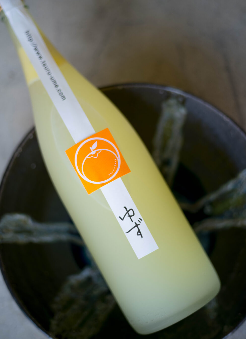 ゆず酒の頂点に君臨するその完成度  一度味わったらヤメラレナイ「鶴梅　TURUUME　＜ゆず酒　YUZUSHU＞」