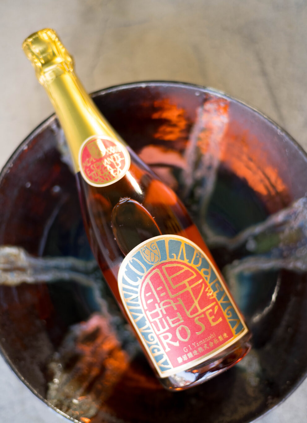 12年ぶりの復活 美しき輝きを放つ日本のロゼスパークリング 「アルガーノ ARGANO  ＜露是 ROSE＞ スパークリング SPAKLING  2025」