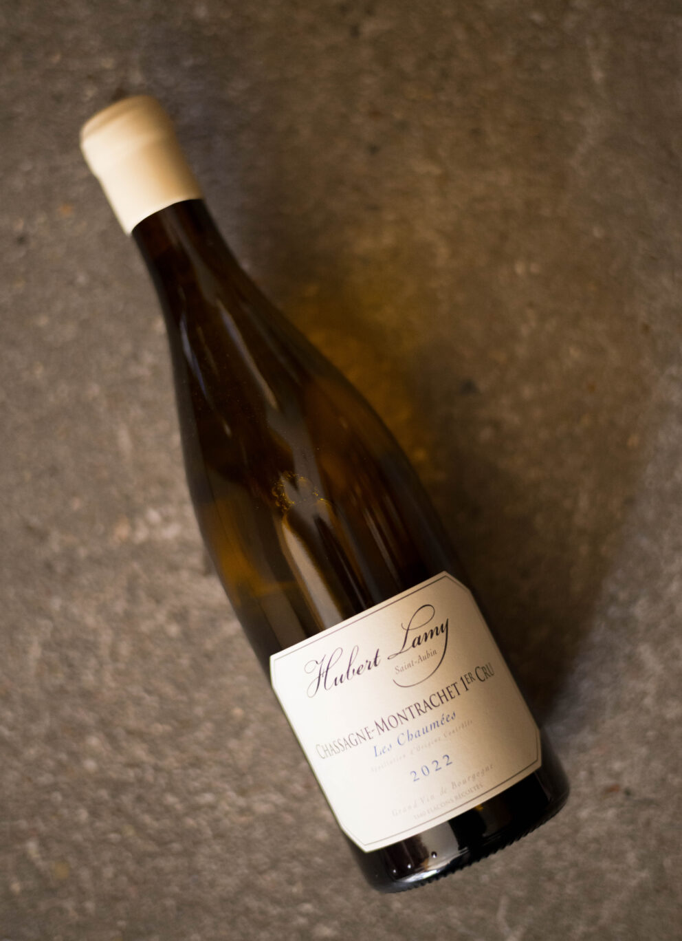 DOMAINE HUBERT LAMY（ドメーヌ ユベール ラミー）CHASSAGNE-MONTRACHET（シャサーニュ・モンラッシェ）1ER CRU（プルミエ・クリュ）LES CHAUMMES（レ・ショーメ）2022（2022 ヴィンテージ）