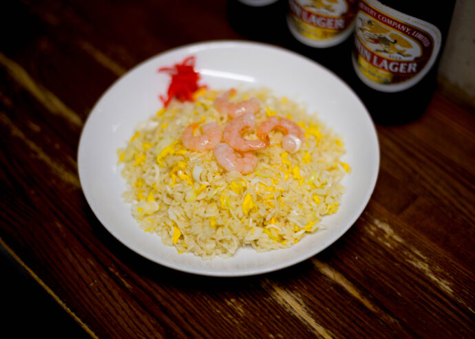 岐州 GISYU ぎしゅう ギシュウ 岐阜県岐阜市住田町1-31 マツノビル 1F  餃子 青菜炒め 海老チャーハン  キルンラガービール中瓶  激うま 激行列  （株）富屋酒店 かぶしきがいしゃ とみやさけてん カブシキガイシャ　トミヤサケテン TOMIYA SAKETEN 　愛知県名古屋市瑞穂区上坂町1-41-2　地酒屋　豊盃　HOUHAI ほうはい　ホーハイ　三浦酒造  MIURASHUZO日高見　ひたかみ　ヒタカミ HITAKAMI  平孝酒造　HIRAKOSHUZO 天の戸 アマノト　あまのと　AMANOTO　浅舞酒造ASAMAISHUZO　飛露喜 HIROKISHUZOHONTEN　廣木酒造本店　HIROK　大那 DAINA　ダイナ　だいな　菊の里酒造　KIKUNOSATOSHUZO　旭興　KYOKUKO　きょくこう　キョクコウ　渡邉酒造　WATANABESHUZO　仙禽 SENKIN　せんきん　センキン（株）せんきん SENKIN鶴齢　カクレイ　かくれい KAKUREI　青木酒造　AOKISHUZO謙信 ケンシン　けんしん KENSHIN池田屋酒造 IKEDAYASHUZO 白岳仙 HAKUGAKUSEN　ハクガクセン　はくがくせん　安本酒造 YASUMOTOSHUZO 群馬泉 グンマイズミ　ぐんまいずみ 島岡酒造 SHIMAOKASHUZO  喜久醉 きくよい キクヨイKIKUYOI 青島酒造 AOSHIMASHUZO 長珍 ちょうちん　チョウチン長珍酒造CHOCHINSHUZO　みねたからみりん　峯寳 味醂　一子相伝 ミネタカラ　いっしそうでん　イッシソウデン　小笠原味醂 OGASAWARA MIRIN

瀧自慢　たきじまん　タキジマン　瀧自慢酒造　TAKIZIMANSHUZO　田光　TABIKA 早川酒造  HAYAKAWASHUZO　作　ZAKU ざく ザク 清水清三郎商店 SHIMIZUSEIZABUROSHOTEN  篠峯　櫛羅　しのみね　シノミネ　くじら　クジラ　千代酒造　CHIYOSHUZO　雑賀　さいか　サイカ　九重雑賀  KOKONOESAIKA　紀土　鶴梅　無量山　きっど　キッド　KID 　ツルウメ　つるうめ　TURUUME　ムリョウザン　むりょうざん　MURYOZAN　平和酒造　HEIWASHUZO　蒼空　そうくう　ソウクウ　SÔKÛ　藤岡酒造　HUJIOKASHUZO 　宝剣　HOUKEN  宝剣酒造　ほうけんしゅぞう　ホウケンシュゾウ　HOKENSHUZO　清酒竹鶴　小笹屋竹鶴　せいしゅたけつる　セイシュタケツル　おささやたけつる　オササヤタケツル　竹鶴酒造　TAKETURUSHUZO
石鎚　いしづち　イシヅチ　石鎚酒造　ISHIDUCHISHUZO　土佐しらぎく　とさしらぎく　トサシラギク　仙頭酒造場　せんとうしゅぞうじょう　SENDOSHUZOZYO
　
 ブルゴーニュワイン　BOURGOGNE  ボルドーワイン　BORDEAUXカリフォルニアワイン CALIFORNIA  シャンパーニュ  SHAMPAGNEアルザスワイン ALSACE ドイツワイン WEIN GERMAN WINE 専門店　ライカM11　ズミルックス50　レンズ　代表　上田豊二　　きき酒師　焼酎アドバイザー　シャンパーニュシュヴァリエ　堀田駅より徒歩10分　熱田神宮駅より徒歩10分
市バス　牛巻より徒歩３分　地下鉄堀田駅より徒歩１５分　名古屋高速堀田出口より車で２分　牛巻交差点より徒歩５分　レトロ街並み　瓦屋根　裏道　大通りより二本入る　CLASSIC CARクラッシックカー CLASSIC BIKE　クラッシックバイク INTERIA　インテリア　　FASHION　ファッション　MUSIC　音楽　LOVE　SAKE SHOP　酒屋
センス　クリエイト　おたく　　MANIAマニア MOVIE　映画　CINEMA シネマ　2024年春オープン予定 いいねタウン瑞穂 iiNE マルシェ内　グランクレア瑞穂 いいねタウン瑞穂  愛知県名古屋市瑞穂区宝田町四丁目2番、3番2　春敲町三丁目23番1（地番） 魚太郎　UOTARO MIZUHO うおたろう　ウオタロウ　なごやみずほてん　ナゴヤミズホテン　 名古屋瑞穂店  車で1分　徒歩5分　丸明 瑞穂店  MARUAKI MIZUHO　マルアキ ミズホテン　まるあき みずほてん　 徒歩10分　車3分　焼肉 美奈登  ヤキニクミナト　やきにくみなと YAKINIKU MINATO 車で2分　徒歩10分  どての品川　DOTENO SHINAGAWA　ドテノシナガワ　どてのしながわ　車で30秒　徒歩1分昇福亭　SHOHUKUTEI しょうふくてい　ショウフクテイ 街中華　マニア　大盛り　個性派  車で5分　徒歩15分  名店 近くにたくさんあり　堀田バンザイ　牛巻バンザイ　名古屋のへそ


