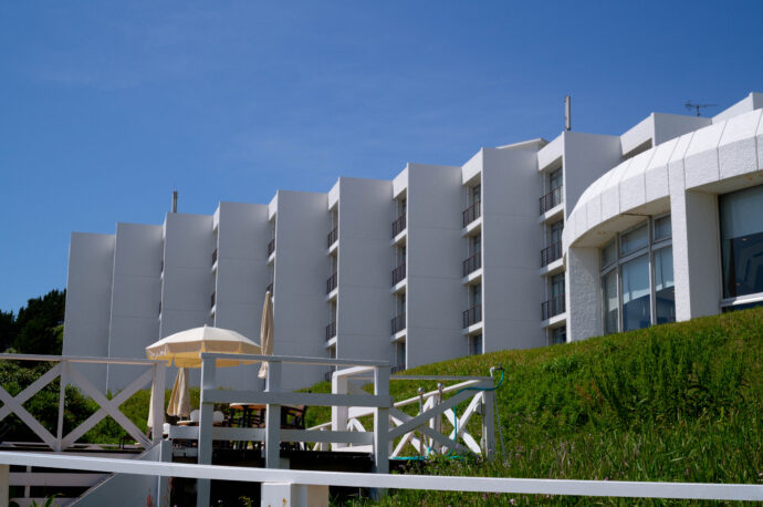 下田プリンスホテル SHIMODAPRINCE HOTEL しもだぷりんすほてる 静岡絶景 静岡の沖縄  シモダ SHIMODA  （株）富屋酒店 かぶしきがいしゃ とみやさけてん カブシキガイシャ　トミヤサケテン TOMIYA SAKETEN 　愛知県名古屋市瑞穂区上坂町1-41-2　地酒屋　豊盃　HOUHAI ほうはい　ホーハイ　三浦酒造  MIURASHUZO日高見　ひたかみ　ヒタカミ HITAKAMI  平孝酒造　HIRAKOSHUZO 天の戸 アマノト　あまのと　AMANOTO　浅舞酒造 ASAMAISHUZO　飛露喜 HIROKISHUZOHONTEN　廣木酒造本店　HIROK　大那 DAINA　ダイナ　だいな　菊の里酒造　KIKUNOSATOSHUZO　旭興　KYOKUKO　きょくこう　キョクコウ　渡邉酒造　WATANABESHUZO　仙禽 SENKIN　せんきん　センキン（株）せんきん SENKIN鶴齢　カクレイ　かくれい KAKUREI　青木酒造　AOKISHUZO謙信 ケンシン　けんしん KENSHIN池田屋酒造 IKEDAYASHUZO 白岳仙 HAKUGAKUSEN　ハクガクセン　はくがくせん　安本酒造 YASUMOTOSHUZO 群馬泉 グンマイズミ　ぐんまいずみ 島岡酒造 SHIMAOKASHUZO  喜久醉 きくよい キクヨイKIKUYOI 青島酒造 AOSHIMASHUZO 長珍 ちょうちん　チョウチン長珍酒造CHOCHINSHUZO　みねたからみりん　峯寳 味醂　一子相伝 ミネタカラ　いっしそうでん　イッシソウデン　小笠原味醂 OGASAWARA MIRIN

瀧自慢　たきじまん　タキジマン　瀧自慢酒造　TAKIZIMANSHUZO　田光　TABIKA 早川酒造  HAYAKAWASHUZO　作　ZAKU ざく ザク 清水清三郎商店 SHIMIZUSEIZABUROSHOTEN  篠峯　櫛羅　しのみね　シノミネ　くじら　クジラ　千代酒造　CHIYOSHUZO　雑賀　さいか　サイカ　九重雑賀  KOKONOESAIKA　紀土　鶴梅　無量山　きっど　キッド　KID 　ツルウメ　つるうめ　TURUUME　ムリョウザン　むりょうざん　MURYOZAN　平和酒造　HEIWASHUZO　蒼空　そうくう　ソウクウ　SÔKÛ　藤岡酒造　HUJIOKASHUZO 　宝剣　HOUKEN  宝剣酒造　ほうけんしゅぞう　ホウケンシュゾウ　HOKENSHUZO　清酒竹鶴　小笹屋竹鶴　せいしゅたけつる　セイシュタケツル　おささやたけつる　オササヤタケツル　竹鶴酒造　TAKETURUSHUZO
石鎚　いしづち　イシヅチ　石鎚酒造　ISHIDUCHISHUZO　土佐しらぎく　とさしらぎく　トサシラギク　仙頭酒造場　せんとうしゅぞうじょう　SENDOSHUZOZYO　アルガブランカ　ARUGABURANKA勝沼醸造　KATUNUMAJÔZÔ　ドメーヌソガ　ソガ・ペール・エ・フィス SOGA PELE ET FIS　オブセワイナリー　OBUSEWINERY　ドメーヌタカヒコ　DOMAINE TAKAHIKO　クリサワブラン　KURISAWA BLANC　ナカザワワイナリー　NAKAZAWA WINERY　さつま寿　SATUMA KOTOBUKI 　尾込商店 OGOME SHOTEN  蔵の師魂 KURANOSHIKON  小正醸造　KOMASA ＪÔＺÔ　天狗櫻 TENGUSAKURA  白石酒蔵　SHIRAISHISHUZO  しま千両 SHIMASENRYO　高崎酒蔵  TAKASAKISHUZO  杜氏潤平　TOJIJUNPEI  小玉醸造  KODAMAJOZO  赤鹿毛　青鹿毛  AKAKAGE   AOKAGE　柳田酒蔵  YANAGIDASHUZO　舞香　MAIKA　泰明　TAIMEI　藤居醸造　HUZIIJÔＺÔ　池の露　特酎天草　IKENOTUYU  TOKUCHU  AMAKUSA　壱乃醸　飛乃流　朝日　ICHINOJO  HINORYU　ASAHI　朝日酒造　ASAHISHUZO　龍宮　RYUGU 富田酒造場　TOMITASHUZOJO　鳥飼 TORIKAI　鳥飼酒造　TORIKAISHUZO　極楽 GOIKURAKU　林酒造場 HAYASHISHUZOJO　屋久の島大自然林　酔麦香　YAKUNOSHIMA DAISHIZENRIN SUIBASKUKA　本坊酒造　HONBOSHUZO
金峰　金峰荒蘆過  KINPO　KINPOARAROKA　宇都酒造　UTOSHUZO　北谷長老　CHYATANCHÔＲÔ　北谷酒造　CHYATANSHUZO　山原くいな　YAMBARUKUINA　やんばる酒造　YAMBARUSHUZO　2024年春オープン予定 いいねタウン瑞穂 iiNE マルシェ内　グランクレア瑞穂 いいねタウン瑞穂  愛知県名古屋市瑞穂区宝田町四丁目2番、3番2　春敲町三丁目23番1（地番） 魚太郎　UOTARO MIZUHO うおたろう　ウオタロウ　なごやみずほてん　ナゴヤミズホテン　 名古屋瑞穂店  車で1分　徒歩5分　丸明 瑞穂店  MARUAKI MIZUHO　マルアキ ミズホテン　まるあき みずほてん　 徒歩10分　車3分　焼肉 美奈登  ヤキニクミナト　やきにくみなと YAKINIKU MINATO 車で2分　徒歩10分  どての品川　DOTENO SHINAGAWA　ドテノシナガワ　どてのしながわ　車で30秒　徒歩1分昇福亭　SHOHUKUTEI しょうふくてい　ショウフクテイ 街中華　マニア　大盛り　個性派  車で5分　徒歩15分  名店 近くにたくさんあり　堀田バンザイ　牛巻バンザイ　名古屋のへそ

