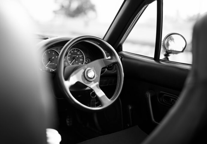 YUNOS ROADSTAR MAZDA MIATA ユーノスロードスター マツダ　ミアータ MX-5 モモハンドル 33Π ビタローニミラー パナスポーツ14インチ  ｍ2仕様  マリナブルー 初代 ＮＡ  ツーリング ゆーのすろ＾どすたー まつだ みあーた MARINA BLUE AI STAILING アイスタイリング 浜松　日本一のNAロードスター専門店  （株）富屋酒店 かぶしきがいしゃ とみやさけてん カブシキガイシャ　トミヤサケテン TOMIYA SAKETEN 　愛知県名古屋市瑞穂区上坂町1-41-2　地酒屋　豊盃　HOUHAI ほうはい　ホーハイ　三浦酒造  MIURASHUZO日高見　ひたかみ　ヒタカミ HITAKAMI  平孝酒造　HIRAKOSHUZO 天の戸 アマノト　あまのと　AMANOTO　浅舞酒造ASAMAISHUZO　飛露喜 HIROKISHUZOHONTEN　廣木酒造本店　HIROK　大那 DAINA　ダイナ　だいな　菊の里酒造　KIKUNOSATOSHUZO　旭興　KYOKUKO　きょくこう　キョクコウ　渡邉酒造　WATANABESHUZO　仙禽 SENKIN　せんきん　センキン（株）せんきん SENKIN鶴齢　カクレイ　かくれい KAKUREI　青木酒造　AOKISHUZO謙信 ケンシン　けんしん KENSHIN池田屋酒造 IKEDAYASHUZO 白岳仙 HAKUGAKUSEN　ハクガクセン　はくがくせん　安本酒造 YASUMOTOSHUZO 群馬泉 グンマイズミ　ぐんまいずみ 島岡酒造 SHIMAOKASHUZO  喜久醉 きくよい キクヨイKIKUYOI 青島酒造 AOSHIMASHUZO 長珍 ちょうちん　チョウチン長珍酒造CHOCHINSHUZO　みねたからみりん　峯寳 味醂　一子相伝 ミネタカラ　いっしそうでん　イッシソウデン　小笠原味醂 OGASAWARA MIRIN

瀧自慢　たきじまん　タキジマン　瀧自慢酒造　TAKIZIMANSHUZO　田光　TABIKA 早川酒造  HAYAKAWASHUZO　作　ZAKU ざく ザク 清水清三郎商店 SHIMIZUSEIZABUROSHOTEN  篠峯　櫛羅　しのみね　シノミネ　くじら　クジラ　千代酒造　CHIYOSHUZO　雑賀　さいか　サイカ　九重雑賀  KOKONOESAIKA　紀土　鶴梅　無量山　きっど　キッド　KID 　ツルウメ　つるうめ　TURUUME　ムリョウザン　むりょうざん　MURYOZAN　平和酒造　HEIWASHUZO　蒼空　そうくう　ソウクウ　SÔKÛ　藤岡酒造　HUJIOKASHUZO 　宝剣　HOUKEN  宝剣酒造　ほうけんしゅぞう　ホウケンシュゾウ　HOKENSHUZO　清酒竹鶴　小笹屋竹鶴　せいしゅたけつる　セイシュタケツル　おささやたけつる　オササヤタケツル　竹鶴酒造　TAKETURUSHUZO
石鎚　いしづち　イシヅチ　石鎚酒造　ISHIDUCHISHUZO　土佐しらぎく　とさしらぎく　トサシラギク　仙頭酒造場　せんとうしゅぞうじょう　SENDOSHUZOZYO
　
 ブルゴーニュワイン　BOURGOGNE  ボルドーワイン　BORDEAUXカリフォルニアワイン CALIFORNIA  シャンパーニュ  SHAMPAGNEアルザスワイン ALSACE ドイツワイン WEIN GERMAN WINE 専門店　ライカM11　ズミルックス50　レンズ　代表　上田豊二　　きき酒師　焼酎アドバイザー　シャンパーニュシュヴァリエ　堀田駅より徒歩10分　熱田神宮駅より徒歩10分
市バス　牛巻より徒歩３分　地下鉄堀田駅より徒歩１５分　名古屋高速堀田出口より車で２分　牛巻交差点より徒歩５分　レトロ街並み　瓦屋根　裏道　大通りより二本入る　CLASSIC CARクラッシックカー CLASSIC BIKE　クラッシックバイク INTERIA　インテリア　　FASHION　ファッション　MUSIC　音楽　LOVE　SAKE SHOP　酒屋
センス　クリエイト　おたく　　MANIAマニア MOVIE　映画　CINEMA シネマ　2024年春オープン予定 いいねタウン瑞穂 iiNE マルシェ内　グランクレア瑞穂 いいねタウン瑞穂  愛知県名古屋市瑞穂区宝田町四丁目2番、3番2　春敲町三丁目23番1（地番） 魚太郎　UOTARO MIZUHO うおたろう　ウオタロウ　なごやみずほてん　ナゴヤミズホテン　 名古屋瑞穂店  車で1分　徒歩5分　丸明 瑞穂店  MARUAKI MIZUHO　マルアキ ミズホテン　まるあき みずほてん　 徒歩10分　車3分　焼肉 美奈登  ヤキニクミナト　やきにくみなと YAKINIKU MINATO 車で2分　徒歩10分  どての品川　DOTENO SHINAGAWA　ドテノシナガワ　どてのしながわ　車で30秒　徒歩1分昇福亭　SHOHUKUTEI しょうふくてい　ショウフクテイ 街中華　マニア　大盛り　個性派  車で5分　徒歩15分  名店 近くにたくさんあり　堀田バンザイ　牛巻バンザイ　名古屋のへそ
