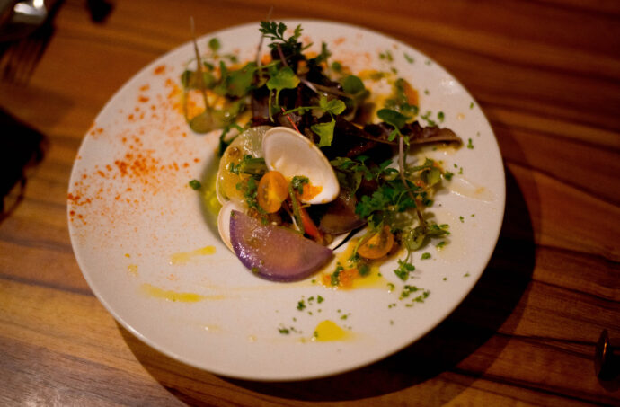 BISTRO LE CHEMIN ビストロ ルシュマン びすとろ るしゅまん 愛知県名古屋市中区錦1-14-12 AD錦ビル2f 国際センター 
（株）富屋酒店 かぶしきがいしゃ とみやさけてん カブシキガイシャ　トミヤサケテン TOMIYA SAKETEN 　愛知県名古屋市瑞穂区上坂町1-41-2　地酒屋　豊盃　HOUHAI ほうはい　ホーハイ　三浦酒造  MIURASHUZO日高見　ひたかみ　ヒタカミ HITAKAMI  平孝酒造　HIRAKOSHUZO 天の戸 アマノト　あまのと　AMANOTO　浅舞酒造ASAMAISHUZO　飛露喜 HIROKISHUZOHONTEN　廣木酒造本店　HIROK　大那 DAINA　ダイナ　だいな　菊の里酒造　KIKUNOSATOSHUZO　旭興　KYOKUKO　きょくこう　キョクコウ　渡邉酒造　WATANABESHUZO　仙禽 SENKIN　せんきん　センキン（株）せんきん SENKIN鶴齢　カクレイ　かくれい KAKUREI　青木酒造　AOKISHUZO謙信 ケンシン　けんしん KENSHIN池田屋酒造 IKEDAYASHUZO 白岳仙 HAKUGAKUSEN　ハクガクセン　はくがくせん　安本酒造 YASUMOTOSHUZO 群馬泉 グンマイズミ　ぐんまいずみ 島岡酒造 SHIMAOKASHUZO  喜久醉 きくよい キクヨイKIKUYOI 青島酒造 AOSHIMASHUZO 長珍 ちょうちん　チョウチン長珍酒造CHOCHINSHUZO　みねたからみりん　峯寳 味醂　一子相伝 ミネタカラ　いっしそうでん　イッシソウデン　小笠原味醂 OGASAWARA MIRIN

瀧自慢　たきじまん　タキジマン　瀧自慢酒造　TAKIZIMANSHUZO　田光　TABIKA 早川酒造  HAYAKAWASHUZO　作　ZAKU ざく ザク 清水清三郎商店 SHIMIZUSEIZABUROSHOTEN  篠峯　櫛羅　しのみね　シノミネ　くじら　クジラ　千代酒造　CHIYOSHUZO　雑賀　さいか　サイカ　九重雑賀  KOKONOESAIKA　紀土　鶴梅　無量山　きっど　キッド　KID 　ツルウメ　つるうめ　TURUUME　ムリョウザン　むりょうざん　MURYOZAN　平和酒造　HEIWASHUZO　蒼空　そうくう　ソウクウ　SÔKÛ　藤岡酒造　HUJIOKASHUZO 　宝剣　HOUKEN  宝剣酒造　ほうけんしゅぞう　ホウケンシュゾウ　HOKENSHUZO　清酒竹鶴　小笹屋竹鶴　せいしゅたけつる　セイシュタケツル　おささやたけつる　オササヤタケツル　竹鶴酒造　TAKETURUSHUZO
石鎚　いしづち　イシヅチ　石鎚酒造　ISHIDUCHISHUZO　土佐しらぎく　とさしらぎく　トサシラギク　仙頭酒造場　せんとうしゅぞうじょう　SENDOSHUZOZYO
　
 ブルゴーニュワイン　BOURGOGNE  ボルドーワイン　BORDEAUXカリフォルニアワイン CALIFORNIA  シャンパーニュ  SHAMPAGNEアルザスワイン ALSACE ドイツワイン WEIN GERMAN WINE 専門店　ライカM11　ズミルックス50　レンズ　代表　上田豊二　　きき酒師　焼酎アドバイザー　シャンパーニュシュヴァリエ　堀田駅より徒歩10分　熱田神宮駅より徒歩10分
市バス　牛巻より徒歩３分　地下鉄堀田駅より徒歩１５分　名古屋高速堀田出口より車で２分　牛巻交差点より徒歩５分　レトロ街並み　瓦屋根　裏道　大通りより二本入る　CLASSIC CARクラッシックカー CLASSIC BIKE　クラッシックバイク INTERIA　インテリア　　FASHION　ファッション　MUSIC　音楽　LOVE　SAKE SHOP　酒屋
センス　クリエイト　おたく　　MANIAマニア MOVIE　映画　CINEMA シネマ　2024年春オープン予定 いいねタウン瑞穂 iiNE マルシェ内　グランクレア瑞穂 いいねタウン瑞穂  愛知県名古屋市瑞穂区宝田町四丁目2番、3番2　春敲町三丁目23番1（地番） 魚太郎　UOTARO MIZUHO うおたろう　ウオタロウ　なごやみずほてん　ナゴヤミズホテン　 名古屋瑞穂店  車で1分　徒歩5分　丸明 瑞穂店  MARUAKI MIZUHO　マルアキ ミズホテン　まるあき みずほてん　 徒歩10分　車3分　焼肉 美奈登  ヤキニクミナト　やきにくみなと YAKINIKU MINATO 車で2分　徒歩10分  どての品川　DOTENO SHINAGAWA　ドテノシナガワ　どてのしながわ　車で30秒　徒歩1分昇福亭　SHOHUKUTEI しょうふくてい　ショウフクテイ 街中華　マニア　大盛り　個性派  車で5分　徒歩15分  名店 近くにたくさんあり　堀田バンザイ　牛巻バンザイ　名古屋のへそ
