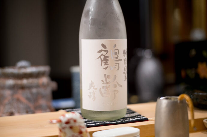 浜源 寿司 鮨 はまげん ハマゲン HAMAGEN SUSHI GOKISO SHOWAKU JAPAN AICHI NAGOYA  愛知県名古屋市昭和区南分町1-28  （株）富屋酒店 かぶしきがいしゃ とみやさけてん カブシキガイシャ　トミヤサケテン TOMIYA SAKETEN 　愛知県名古屋市瑞穂区上坂町1-41-2　地酒屋　豊盃　HOUHAI ほうはい　ホーハイ　三浦酒造  MIURASHUZO日高見　ひたかみ　ヒタカミ HITAKAMI  平孝酒造　HIRAKOSHUZO 天の戸 アマノト　あまのと　AMANOTO　浅舞酒造ASAMAISHUZO　飛露喜 HIROKISHUZOHONTEN　廣木酒造本店　HIROK　大那 DAINA　ダイナ　だいな　菊の里酒造　KIKUNOSATOSHUZO　旭興　KYOKUKO　きょくこう　キョクコウ　渡邉酒造　WATANABESHUZO　仙禽 SENKIN　せんきん　センキン（株）せんきん SENKIN鶴齢　カクレイ　かくれい KAKUREI　青木酒造　AOKISHUZO謙信 ケンシン　けんしん KENSHIN池田屋酒造 IKEDAYASHUZO 白岳仙 HAKUGAKUSEN　ハクガクセン　はくがくせん　安本酒造 YASUMOTOSHUZO 群馬泉 グンマイズミ　ぐんまいずみ 島岡酒造 SHIMAOKASHUZO  喜久醉 きくよい キクヨイKIKUYOI 青島酒造 AOSHIMASHUZO 長珍 ちょうちん　チョウチン長珍酒造CHOCHINSHUZO　みねたからみりん　峯寳 味醂　一子相伝 ミネタカラ　いっしそうでん　イッシソウデン　小笠原味醂 OGASAWARA MIRIN

瀧自慢　たきじまん　タキジマン　瀧自慢酒造　TAKIZIMANSHUZO　田光　TABIKA 早川酒造  HAYAKAWASHUZO　作　ZAKU ざく ザク 清水清三郎商店 SHIMIZUSEIZABUROSHOTEN  篠峯　櫛羅　しのみね　シノミネ　くじら　クジラ　千代酒造　CHIYOSHUZO　雑賀　さいか　サイカ　九重雑賀  KOKONOESAIKA　紀土　鶴梅　無量山　きっど　キッド　KID 　ツルウメ　つるうめ　TURUUME　ムリョウザン　むりょうざん　MURYOZAN　平和酒造　HEIWASHUZO　蒼空　そうくう　ソウクウ　SÔKÛ　藤岡酒造　HUJIOKASHUZO 　宝剣　HOUKEN  宝剣酒造　ほうけんしゅぞう　ホウケンシュゾウ　HOKENSHUZO　清酒竹鶴　小笹屋竹鶴　せいしゅたけつる　セイシュタケツル　おささやたけつる　オササヤタケツル　竹鶴酒造　TAKETURUSHUZO
石鎚　いしづち　イシヅチ　石鎚酒造　ISHIDUCHISHUZO　土佐しらぎく　とさしらぎく　トサシラギク　仙頭酒造場　せんとうしゅぞうじょう　SENDOSHUZOZYO
　
 ブルゴーニュワイン　BOURGOGNE  ボルドーワイン　BORDEAUXカリフォルニアワイン CALIFORNIA  シャンパーニュ  SHAMPAGNEアルザスワイン ALSACE ドイツワイン WEIN GERMAN WINE 専門店　ライカM11　ズミルックス50　レンズ　代表　上田豊二　　きき酒師　焼酎アドバイザー　シャンパーニュシュヴァリエ　堀田駅より徒歩10分　熱田神宮駅より徒歩10分
市バス　牛巻より徒歩３分　地下鉄堀田駅より徒歩１５分　名古屋高速堀田出口より車で２分　牛巻交差点より徒歩５分　レトロ街並み　瓦屋根　裏道　大通りより二本入る　CLASSIC CARクラッシックカー CLASSIC BIKE　クラッシックバイク INTERIA　インテリア　　FASHION　ファッション　MUSIC　音楽　LOVE　SAKE SHOP　酒屋
センス　クリエイト　おたく　　MANIAマニア MOVIE　映画　CINEMA シネマ　2024年春オープン予定 いいねタウン瑞穂 iiNE マルシェ内　グランクレア瑞穂 いいねタウン瑞穂  愛知県名古屋市瑞穂区宝田町四丁目2番、3番2　春敲町三丁目23番1（地番） 魚太郎　UOTARO MIZUHO うおたろう　ウオタロウ　なごやみずほてん　ナゴヤミズホテン　 名古屋瑞穂店  車で1分　徒歩5分　丸明 瑞穂店  MARUAKI MIZUHO　マルアキ ミズホテン　まるあき みずほてん　 徒歩10分　車3分　焼肉 美奈登  ヤキニクミナト　やきにくみなと YAKINIKU MINATO 車で2分　徒歩10分  どての品川　DOTENO SHINAGAWA　ドテノシナガワ　どてのしながわ　車で30秒　徒歩1分昇福亭　SHOHUKUTEI しょうふくてい　ショウフクテイ 街中華　マニア　大盛り　個性派  車で5分　徒歩15分  名店 近くにたくさんあり　堀田バンザイ　牛巻バンザイ　名古屋のへそ

