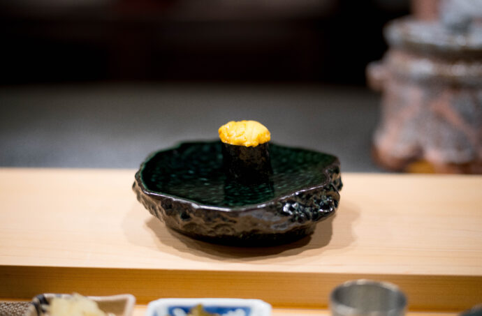 浜源 寿司 鮨 はまげん ハマゲン HAMAGEN SUSHI GOKISO SHOWAKU JAPAN AICHI NAGOYA  愛知県名古屋市昭和区南分町1-28  （株）富屋酒店 かぶしきがいしゃ とみやさけてん カブシキガイシャ　トミヤサケテン TOMIYA SAKETEN 　愛知県名古屋市瑞穂区上坂町1-41-2　地酒屋　豊盃　HOUHAI ほうはい　ホーハイ　三浦酒造  MIURASHUZO日高見　ひたかみ　ヒタカミ HITAKAMI  平孝酒造　HIRAKOSHUZO 天の戸 アマノト　あまのと　AMANOTO　浅舞酒造ASAMAISHUZO　飛露喜 HIROKISHUZOHONTEN　廣木酒造本店　HIROK　大那 DAINA　ダイナ　だいな　菊の里酒造　KIKUNOSATOSHUZO　旭興　KYOKUKO　きょくこう　キョクコウ　渡邉酒造　WATANABESHUZO　仙禽 SENKIN　せんきん　センキン（株）せんきん SENKIN鶴齢　カクレイ　かくれい KAKUREI　青木酒造　AOKISHUZO謙信 ケンシン　けんしん KENSHIN池田屋酒造 IKEDAYASHUZO 白岳仙 HAKUGAKUSEN　ハクガクセン　はくがくせん　安本酒造 YASUMOTOSHUZO 群馬泉 グンマイズミ　ぐんまいずみ 島岡酒造 SHIMAOKASHUZO  喜久醉 きくよい キクヨイKIKUYOI 青島酒造 AOSHIMASHUZO 長珍 ちょうちん　チョウチン長珍酒造CHOCHINSHUZO　みねたからみりん　峯寳 味醂　一子相伝 ミネタカラ　いっしそうでん　イッシソウデン　小笠原味醂 OGASAWARA MIRIN

瀧自慢　たきじまん　タキジマン　瀧自慢酒造　TAKIZIMANSHUZO　田光　TABIKA 早川酒造  HAYAKAWASHUZO　作　ZAKU ざく ザク 清水清三郎商店 SHIMIZUSEIZABUROSHOTEN  篠峯　櫛羅　しのみね　シノミネ　くじら　クジラ　千代酒造　CHIYOSHUZO　雑賀　さいか　サイカ　九重雑賀  KOKONOESAIKA　紀土　鶴梅　無量山　きっど　キッド　KID 　ツルウメ　つるうめ　TURUUME　ムリョウザン　むりょうざん　MURYOZAN　平和酒造　HEIWASHUZO　蒼空　そうくう　ソウクウ　SÔKÛ　藤岡酒造　HUJIOKASHUZO 　宝剣　HOUKEN  宝剣酒造　ほうけんしゅぞう　ホウケンシュゾウ　HOKENSHUZO　清酒竹鶴　小笹屋竹鶴　せいしゅたけつる　セイシュタケツル　おささやたけつる　オササヤタケツル　竹鶴酒造　TAKETURUSHUZO
石鎚　いしづち　イシヅチ　石鎚酒造　ISHIDUCHISHUZO　土佐しらぎく　とさしらぎく　トサシラギク　仙頭酒造場　せんとうしゅぞうじょう　SENDOSHUZOZYO
　
 ブルゴーニュワイン　BOURGOGNE  ボルドーワイン　BORDEAUXカリフォルニアワイン CALIFORNIA  シャンパーニュ  SHAMPAGNEアルザスワイン ALSACE ドイツワイン WEIN GERMAN WINE 専門店　ライカM11　ズミルックス50　レンズ　代表　上田豊二　　きき酒師　焼酎アドバイザー　シャンパーニュシュヴァリエ　堀田駅より徒歩10分　熱田神宮駅より徒歩10分
市バス　牛巻より徒歩３分　地下鉄堀田駅より徒歩１５分　名古屋高速堀田出口より車で２分　牛巻交差点より徒歩５分　レトロ街並み　瓦屋根　裏道　大通りより二本入る　CLASSIC CARクラッシックカー CLASSIC BIKE　クラッシックバイク INTERIA　インテリア　　FASHION　ファッション　MUSIC　音楽　LOVE　SAKE SHOP　酒屋
センス　クリエイト　おたく　　MANIAマニア MOVIE　映画　CINEMA シネマ　2024年春オープン予定 いいねタウン瑞穂 iiNE マルシェ内　グランクレア瑞穂 いいねタウン瑞穂  愛知県名古屋市瑞穂区宝田町四丁目2番、3番2　春敲町三丁目23番1（地番） 魚太郎　UOTARO MIZUHO うおたろう　ウオタロウ　なごやみずほてん　ナゴヤミズホテン　 名古屋瑞穂店  車で1分　徒歩5分　丸明 瑞穂店  MARUAKI MIZUHO　マルアキ ミズホテン　まるあき みずほてん　 徒歩10分　車3分　焼肉 美奈登  ヤキニクミナト　やきにくみなと YAKINIKU MINATO 車で2分　徒歩10分  どての品川　DOTENO SHINAGAWA　ドテノシナガワ　どてのしながわ　車で30秒　徒歩1分昇福亭　SHOHUKUTEI しょうふくてい　ショウフクテイ 街中華　マニア　大盛り　個性派  車で5分　徒歩15分  名店 近くにたくさんあり　堀田バンザイ　牛巻バンザイ　名古屋のへそ

