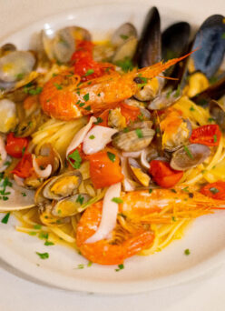 LINGUINE ALLA PESCATORA
