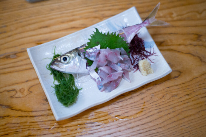 淡島寿司  静岡県熱海市渚町3-3 あわしまずし あたみ ATAMI アタミ AWASHIMASUSHI （株）富屋酒店 かぶしきがいしゃ とみやさけてん カブシキガイシャ　トミヤサケテン TOMIYA SAKETEN 　愛知県名古屋市瑞穂区上坂町1-41-2　地酒屋　豊盃　HOUHAI ほうはい　ホーハイ　三浦酒造  MIURASHUZO日高見　ひたかみ　ヒタカミ HITAKAMI  平孝酒造　HIRAKOSHUZO 天の戸 アマノト　あまのと　AMANOTO　浅舞酒造ASAMAISHUZO　飛露喜 HIROKISHUZOHONTEN　廣木酒造本店　HIROK　大那 DAINA　ダイナ　だいな　菊の里酒造　KIKUNOSATOSHUZO　旭興　KYOKUKO　きょくこう　キョクコウ　渡邉酒造　WATANABESHUZO　仙禽 SENKIN　せんきん　センキン（株）せんきん SENKIN鶴齢　カクレイ　かくれい KAKUREI　青木酒造　AOKISHUZO謙信 ケンシン　けんしん KENSHIN池田屋酒造 IKEDAYASHUZO 白岳仙 HAKUGAKUSEN　ハクガクセン　はくがくせん　安本酒造 YASUMOTOSHUZO 群馬泉 グンマイズミ　ぐんまいずみ 島岡酒造 SHIMAOKASHUZO  喜久醉 きくよい キクヨイKIKUYOI 青島酒造 AOSHIMASHUZO 長珍 ちょうちん　チョウチン長珍酒造CHOCHINSHUZO　みねたからみりん　峯寳 味醂　一子相伝 ミネタカラ　いっしそうでん　イッシソウデン　小笠原味醂 OGASAWARA MIRIN

瀧自慢　たきじまん　タキジマン　瀧自慢酒造　TAKIZIMANSHUZO　田光　TABIKA 早川酒造  HAYAKAWASHUZO　作　ZAKU ざく ザク 清水清三郎商店 SHIMIZUSEIZABUROSHOTEN  篠峯　櫛羅　しのみね　シノミネ　くじら　クジラ　千代酒造　CHIYOSHUZO　雑賀　さいか　サイカ　九重雑賀  KOKONOESAIKA　紀土　鶴梅　無量山　きっど　キッド　KID 　ツルウメ　つるうめ　TURUUME　ムリョウザン　むりょうざん　MURYOZAN　平和酒造　HEIWASHUZO　蒼空　そうくう　ソウクウ　SÔKÛ　藤岡酒造　HUJIOKASHUZO 　宝剣　HOUKEN  宝剣酒造　ほうけんしゅぞう　ホウケンシュゾウ　HOKENSHUZO　清酒竹鶴　小笹屋竹鶴　せいしゅたけつる　セイシュタケツル　おささやたけつる　オササヤタケツル　竹鶴酒造　TAKETURUSHUZO
石鎚　いしづち　イシヅチ　石鎚酒造　ISHIDUCHISHUZO　土佐しらぎく　とさしらぎく　トサシラギク　仙頭酒造場　せんとうしゅぞうじょう　SENDOSHUZOZYO
　
 ブルゴーニュワイン　BOURGOGNE  ボルドーワイン　BORDEAUXカリフォルニアワイン CALIFORNIA  シャンパーニュ  SHAMPAGNEアルザスワイン ALSACE ドイツワイン WEIN GERMAN WINE 専門店　ライカM11　ズミルックス50　レンズ　代表　上田豊二　　きき酒師　焼酎アドバイザー　シャンパーニュシュヴァリエ　堀田駅より徒歩10分　熱田神宮駅より徒歩10分
市バス　牛巻より徒歩３分　地下鉄堀田駅より徒歩１５分　名古屋高速堀田出口より車で２分　牛巻交差点より徒歩５分　レトロ街並み　瓦屋根　裏道　大通りより二本入る　CLASSIC CARクラッシックカー CLASSIC BIKE　クラッシックバイク INTERIA　インテリア　　FASHION　ファッション　MUSIC　音楽　LOVE　SAKE SHOP　酒屋
センス　クリエイト　おたく　　MANIAマニア MOVIE　映画　CINEMA シネマ　2024年春オープン予定 いいねタウン瑞穂 iiNE マルシェ内　グランクレア瑞穂 いいねタウン瑞穂  愛知県名古屋市瑞穂区宝田町四丁目2番、3番2　春敲町三丁目23番1（地番） 魚太郎　UOTARO MIZUHO うおたろう　ウオタロウ　なごやみずほてん　ナゴヤミズホテン　 名古屋瑞穂店  車で1分　徒歩5分　丸明 瑞穂店  MARUAKI MIZUHO　マルアキ ミズホテン　まるあき みずほてん　 徒歩10分　車3分　焼肉 美奈登  ヤキニクミナト　やきにくみなと YAKINIKU MINATO 車で2分　徒歩10分  どての品川　DOTENO SHINAGAWA　ドテノシナガワ　どてのしながわ　車で30秒　徒歩1分昇福亭　SHOHUKUTEI しょうふくてい　ショウフクテイ 街中華　マニア　大盛り　個性派  車で5分　徒歩15分  名店 近くにたくさんあり　堀田バンザイ　牛巻バンザイ　名古屋のへそ

