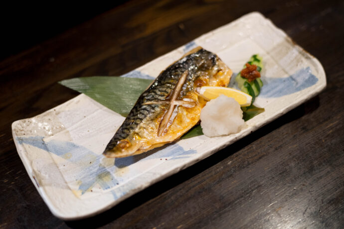 亜紗 本店 長崎県長崎市恵美須町4-8-1 1f  居酒屋 ゲキウマ  人気店　あさほんてん ASA HONTEN アサホンテン
 （株）富屋酒店 かぶしきがいしゃ とみやさけてん カブシキガイシャ　トミヤサケテン TOMIYA SAKETEN 　愛知県名古屋市瑞穂区上坂町1-41-2　地酒屋　豊盃　HOUHAI ほうはい　ホーハイ　三浦酒造  MIURASHUZO日高見　ひたかみ　ヒタカミ HITAKAMI  平孝酒造　HIRAKOSHUZO 天の戸 アマノト　あまのと　AMANOTO　浅舞酒造ASAMAISHUZO　飛露喜 HIROKISHUZOHONTEN　廣木酒造本店　HIROK　大那 DAINA　ダイナ　だいな　菊の里酒造　KIKUNOSATOSHUZO　旭興　KYOKUKO　きょくこう　キョクコウ　渡邉酒造　WATANABESHUZO　仙禽 SENKIN　せんきん　センキン（株）せんきん SENKIN鶴齢　カクレイ　かくれい KAKUREI　青木酒造　AOKISHUZO謙信 ケンシン　けんしん KENSHIN池田屋酒造 IKEDAYASHUZO 白岳仙 HAKUGAKUSEN　ハクガクセン　はくがくせん　安本酒造 YASUMOTOSHUZO 群馬泉 グンマイズミ　ぐんまいずみ 島岡酒造 SHIMAOKASHUZO  喜久醉 きくよい キクヨイKIKUYOI 青島酒造 AOSHIMASHUZO 長珍 ちょうちん　チョウチン長珍酒造CHOCHINSHUZO　みねたからみりん　峯寳 味醂　一子相伝 ミネタカラ　いっしそうでん　イッシソウデン　小笠原味醂 OGASAWARA MIRIN

瀧自慢　たきじまん　タキジマン　瀧自慢酒造　TAKIZIMANSHUZO　田光　TABIKA 早川酒造  HAYAKAWASHUZO　作　ZAKU ざく ザク 清水清三郎商店 SHIMIZUSEIZABUROSHOTEN  篠峯　櫛羅　しのみね　シノミネ　くじら　クジラ　千代酒造　CHIYOSHUZO　雑賀　さいか　サイカ　九重雑賀  KOKONOESAIKA　紀土　鶴梅　無量山　きっど　キッド　KID 　ツルウメ　つるうめ　TURUUME　ムリョウザン　むりょうざん　MURYOZAN　平和酒造　HEIWASHUZO　蒼空　そうくう　ソウクウ　SÔKÛ　藤岡酒造　HUJIOKASHUZO 　宝剣　HOUKEN  宝剣酒造　ほうけんしゅぞう　ホウケンシュゾウ　HOKENSHUZO　清酒竹鶴　小笹屋竹鶴　せいしゅたけつる　セイシュタケツル　おささやたけつる　オササヤタケツル　竹鶴酒造　TAKETURUSHUZO
石鎚　いしづち　イシヅチ　石鎚酒造　ISHIDUCHISHUZO　土佐しらぎく　とさしらぎく　トサシラギク　仙頭酒造場　せんとうしゅぞうじょう　SENDOSHUZOZYO
　
 ブルゴーニュワイン　BOURGOGNE  ボルドーワイン　BORDEAUXカリフォルニアワイン CALIFORNIA  シャンパーニュ  SHAMPAGNEアルザスワイン ALSACE ドイツワイン WEIN GERMAN WINE 専門店　ライカM11　ズミルックス50　レンズ　代表　上田豊二　　きき酒師　焼酎アドバイザー　シャンパーニュシュヴァリエ　堀田駅より徒歩10分　熱田神宮駅より徒歩10分
市バス　牛巻より徒歩３分　地下鉄堀田駅より徒歩１５分　名古屋高速堀田出口より車で２分　牛巻交差点より徒歩５分　レトロ街並み　瓦屋根　裏道　大通りより二本入る　CLASSIC CARクラッシックカー CLASSIC BIKE　クラッシックバイク INTERIA　インテリア　　FASHION　ファッション　MUSIC　音楽　LOVE　SAKE SHOP　酒屋
センス　クリエイト　おたく　　MANIAマニア MOVIE　映画　CINEMA シネマ　2024年春オープン予定 いいねタウン瑞穂 iiNE マルシェ内　グランクレア瑞穂 いいねタウン瑞穂  愛知県名古屋市瑞穂区宝田町四丁目2番、3番2　春敲町三丁目23番1（地番） 魚太郎　UOTARO MIZUHO うおたろう　ウオタロウ　なごやみずほてん　ナゴヤミズホテン　 名古屋瑞穂店  車で1分　徒歩5分　丸明 瑞穂店  MARUAKI MIZUHO　マルアキ ミズホテン　まるあき みずほてん　 徒歩10分　車3分　焼肉 美奈登  ヤキニクミナト　やきにくみなと YAKINIKU MINATO 車で2分　徒歩10分  どての品川　DOTENO SHINAGAWA　ドテノシナガワ　どてのしながわ　車で30秒　徒歩1分昇福亭　SHOHUKUTEI しょうふくてい　ショウフクテイ 街中華　マニア　大盛り　個性派  車で5分　徒歩15分  名店 近くにたくさんあり　堀田バンザイ　牛巻バンザイ　名古屋のへそ

