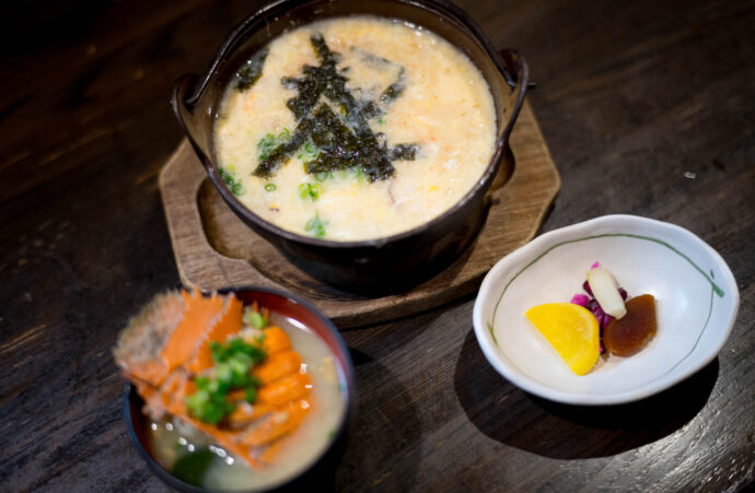 亜紗 本店 長崎県長崎市恵美須町4-8-1 1f  居酒屋 ゲキウマ  人気店　あさほんてん ASA HONTEN アサホンテン
 （株）富屋酒店 かぶしきがいしゃ とみやさけてん カブシキガイシャ　トミヤサケテン TOMIYA SAKETEN 　愛知県名古屋市瑞穂区上坂町1-41-2　地酒屋　豊盃　HOUHAI ほうはい　ホーハイ　三浦酒造  MIURASHUZO日高見　ひたかみ　ヒタカミ HITAKAMI  平孝酒造　HIRAKOSHUZO 天の戸 アマノト　あまのと　AMANOTO　浅舞酒造ASAMAISHUZO　飛露喜 HIROKISHUZOHONTEN　廣木酒造本店　HIROK　大那 DAINA　ダイナ　だいな　菊の里酒造　KIKUNOSATOSHUZO　旭興　KYOKUKO　きょくこう　キョクコウ　渡邉酒造　WATANABESHUZO　仙禽 SENKIN　せんきん　センキン（株）せんきん SENKIN鶴齢　カクレイ　かくれい KAKUREI　青木酒造　AOKISHUZO謙信 ケンシン　けんしん KENSHIN池田屋酒造 IKEDAYASHUZO 白岳仙 HAKUGAKUSEN　ハクガクセン　はくがくせん　安本酒造 YASUMOTOSHUZO 群馬泉 グンマイズミ　ぐんまいずみ 島岡酒造 SHIMAOKASHUZO  喜久醉 きくよい キクヨイKIKUYOI 青島酒造 AOSHIMASHUZO 長珍 ちょうちん　チョウチン長珍酒造CHOCHINSHUZO　みねたからみりん　峯寳 味醂　一子相伝 ミネタカラ　いっしそうでん　イッシソウデン　小笠原味醂 OGASAWARA MIRIN

瀧自慢　たきじまん　タキジマン　瀧自慢酒造　TAKIZIMANSHUZO　田光　TABIKA 早川酒造  HAYAKAWASHUZO　作　ZAKU ざく ザク 清水清三郎商店 SHIMIZUSEIZABUROSHOTEN  篠峯　櫛羅　しのみね　シノミネ　くじら　クジラ　千代酒造　CHIYOSHUZO　雑賀　さいか　サイカ　九重雑賀  KOKONOESAIKA　紀土　鶴梅　無量山　きっど　キッド　KID 　ツルウメ　つるうめ　TURUUME　ムリョウザン　むりょうざん　MURYOZAN　平和酒造　HEIWASHUZO　蒼空　そうくう　ソウクウ　SÔKÛ　藤岡酒造　HUJIOKASHUZO 　宝剣　HOUKEN  宝剣酒造　ほうけんしゅぞう　ホウケンシュゾウ　HOKENSHUZO　清酒竹鶴　小笹屋竹鶴　せいしゅたけつる　セイシュタケツル　おささやたけつる　オササヤタケツル　竹鶴酒造　TAKETURUSHUZO
石鎚　いしづち　イシヅチ　石鎚酒造　ISHIDUCHISHUZO　土佐しらぎく　とさしらぎく　トサシラギク　仙頭酒造場　せんとうしゅぞうじょう　SENDOSHUZOZYO
　
 ブルゴーニュワイン　BOURGOGNE  ボルドーワイン　BORDEAUXカリフォルニアワイン CALIFORNIA  シャンパーニュ  SHAMPAGNEアルザスワイン ALSACE ドイツワイン WEIN GERMAN WINE 専門店　ライカM11　ズミルックス50　レンズ　代表　上田豊二　　きき酒師　焼酎アドバイザー　シャンパーニュシュヴァリエ　堀田駅より徒歩10分　熱田神宮駅より徒歩10分
市バス　牛巻より徒歩３分　地下鉄堀田駅より徒歩１５分　名古屋高速堀田出口より車で２分　牛巻交差点より徒歩５分　レトロ街並み　瓦屋根　裏道　大通りより二本入る　CLASSIC CARクラッシックカー CLASSIC BIKE　クラッシックバイク INTERIA　インテリア　　FASHION　ファッション　MUSIC　音楽　LOVE　SAKE SHOP　酒屋
センス　クリエイト　おたく　　MANIAマニア MOVIE　映画　CINEMA シネマ　2024年春オープン予定 いいねタウン瑞穂 iiNE マルシェ内　グランクレア瑞穂 いいねタウン瑞穂  愛知県名古屋市瑞穂区宝田町四丁目2番、3番2　春敲町三丁目23番1（地番） 魚太郎　UOTARO MIZUHO うおたろう　ウオタロウ　なごやみずほてん　ナゴヤミズホテン　 名古屋瑞穂店  車で1分　徒歩5分　丸明 瑞穂店  MARUAKI MIZUHO　マルアキ ミズホテン　まるあき みずほてん　 徒歩10分　車3分　焼肉 美奈登  ヤキニクミナト　やきにくみなと YAKINIKU MINATO 車で2分　徒歩10分  どての品川　DOTENO SHINAGAWA　ドテノシナガワ　どてのしながわ　車で30秒　徒歩1分昇福亭　SHOHUKUTEI しょうふくてい　ショウフクテイ 街中華　マニア　大盛り　個性派  車で5分　徒歩15分  名店 近くにたくさんあり　堀田バンザイ　牛巻バンザイ　名古屋のへそ

