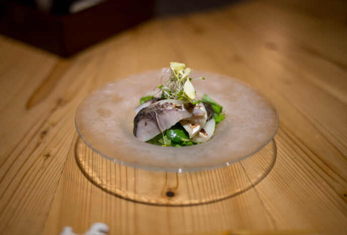 日本酒と旬彩 那古野 けのひ NIHONSHU TO SHUNSAI NAGONO KENOHI にほんしゅとしゅんさい なごの けのひ ニホンシュトシュンサイ ナゴノ ケノヒ 愛知県名古屋市西区那古野1-17-17  
（株）富屋酒店 かぶしきがいしゃ とみやさけてん カブシキガイシャ　トミヤサケテン TOMIYA SAKETEN 　愛知県名古屋市瑞穂区上坂町1-41-2　地酒屋　豊盃　HOUHAI ほうはい　ホーハイ　三浦酒造  MIURASHUZO日高見　ひたかみ　ヒタカミ HITAKAMI  平孝酒造　HIRAKOSHUZO 天の戸 アマノト　あまのと　AMANOTO　浅舞酒造ASAMAISHUZO　飛露喜 HIROKISHUZOHONTEN　廣木酒造本店　HIROK　大那 DAINA　ダイナ　だいな　菊の里酒造　KIKUNOSATOSHUZO　旭興　KYOKUKO　きょくこう　キョクコウ　渡邉酒造　WATANABESHUZO　仙禽 SENKIN　せんきん　センキン（株）せんきん SENKIN鶴齢　カクレイ　かくれい KAKUREI　青木酒造　AOKISHUZO謙信 ケンシン　けんしん KENSHIN池田屋酒造 IKEDAYASHUZO 白岳仙 HAKUGAKUSEN　ハクガクセン　はくがくせん　安本酒造 YASUMOTOSHUZO 群馬泉 グンマイズミ　ぐんまいずみ 島岡酒造 SHIMAOKASHUZO  喜久醉 きくよい キクヨイKIKUYOI 青島酒造 AOSHIMASHUZO 長珍 ちょうちん　チョウチン長珍酒造CHOCHINSHUZO　みねたからみりん　峯寳 味醂　一子相伝 ミネタカラ　いっしそうでん　イッシソウデン　小笠原味醂 OGASAWARA MIRIN

瀧自慢　たきじまん　タキジマン　瀧自慢酒造　TAKIZIMANSHUZO　田光　TABIKA 早川酒造  HAYAKAWASHUZO　作　ZAKU ざく ザク 清水清三郎商店 SHIMIZUSEIZABUROSHOTEN  篠峯　櫛羅　しのみね　シノミネ　くじら　クジラ　千代酒造　CHIYOSHUZO　雑賀　さいか　サイカ　九重雑賀  KOKONOESAIKA　紀土　鶴梅　無量山　きっど　キッド　KID 　ツルウメ　つるうめ　TURUUME　ムリョウザン　むりょうざん　MURYOZAN　平和酒造　HEIWASHUZO　蒼空　そうくう　ソウクウ　SÔKÛ　藤岡酒造　HUJIOKASHUZO 　宝剣　HOUKEN  宝剣酒造　ほうけんしゅぞう　ホウケンシュゾウ　HOKENSHUZO　清酒竹鶴　小笹屋竹鶴　せいしゅたけつる　セイシュタケツル　おささやたけつる　オササヤタケツル　竹鶴酒造　TAKETURUSHUZO
石鎚　いしづち　イシヅチ　石鎚酒造　ISHIDUCHISHUZO　土佐しらぎく　とさしらぎく　トサシラギク　仙頭酒造場　せんとうしゅぞうじょう　SENDOSHUZOZYO
　
 ブルゴーニュワイン　BOURGOGNE  ボルドーワイン　BORDEAUXカリフォルニアワイン CALIFORNIA  シャンパーニュ  SHAMPAGNEアルザスワイン ALSACE ドイツワイン WEIN GERMAN WINE 専門店　ライカM11　ズミルックス50　レンズ　代表　上田豊二　　きき酒師　焼酎アドバイザー　シャンパーニュシュヴァリエ　堀田駅より徒歩10分　熱田神宮駅より徒歩10分
市バス　牛巻より徒歩３分　地下鉄堀田駅より徒歩１５分　名古屋高速堀田出口より車で２分　牛巻交差点より徒歩５分　レトロ街並み　瓦屋根　裏道　大通りより二本入る　CLASSIC CARクラッシックカー CLASSIC BIKE　クラッシックバイク INTERIA　インテリア　　FASHION　ファッション　MUSIC　音楽　LOVE　SAKE SHOP　酒屋
センス　クリエイト　おたく　　MANIAマニア MOVIE　映画　CINEMA シネマ　2024年春オープン予定 いいねタウン瑞穂 iiNE マルシェ内　グランクレア瑞穂 いいねタウン瑞穂  愛知県名古屋市瑞穂区宝田町四丁目2番、3番2　春敲町三丁目23番1（地番） 魚太郎　UOTARO MIZUHO うおたろう　ウオタロウ　なごやみずほてん　ナゴヤミズホテン　 名古屋瑞穂店  車で1分　徒歩5分　丸明 瑞穂店  MARUAKI MIZUHO　マルアキ ミズホテン　まるあき みずほてん　 徒歩10分　車3分　焼肉 美奈登  ヤキニクミナト　やきにくみなと YAKINIKU MINATO 車で2分　徒歩10分  どての品川　DOTENO SHINAGAWA　ドテノシナガワ　どてのしながわ　車で30秒　徒歩1分昇福亭　SHOHUKUTEI しょうふくてい　ショウフクテイ 街中華　マニア　大盛り　個性派  車で5分　徒歩15分  名店 近くにたくさんあり　堀田バンザイ　牛巻バンザイ　名古屋のへそ


