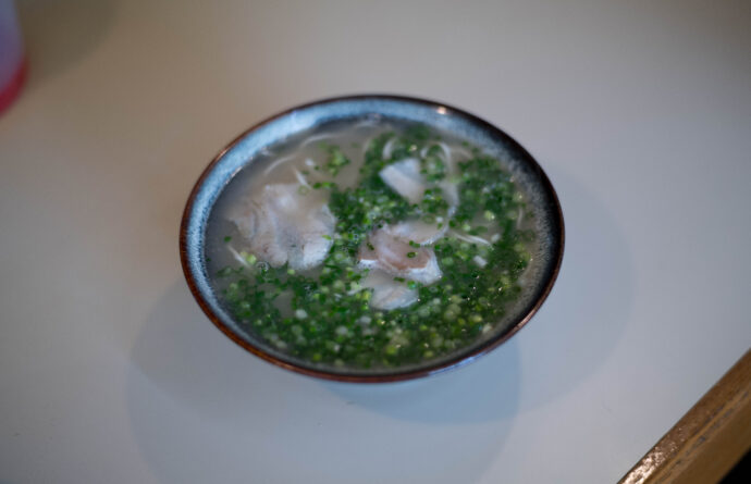 龍虎軒　RYUKOKEN りゅうこけん リュウコケン  唐津そば  カラツソバ KARATSU SOBA 佐賀県唐津市大名小路2-41　（株）富屋酒店 かぶしきがいしゃ とみやさけてん カブシキガイシャ　トミヤサケテン TOMIYA SAKETEN 　愛知県名古屋市瑞穂区上坂町1-41-2　地酒屋　豊盃　HOUHAI ほうはい　ホーハイ　三浦酒造  MIURASHUZO日高見　ひたかみ　ヒタカミ HITAKAMI  平孝酒造　HIRAKOSHUZO 天の戸 アマノト　あまのと　AMANOTO　浅舞酒造ASAMAISHUZO　飛露喜 HIROKISHUZOHONTEN　廣木酒造本店　HIROK　大那 DAINA　ダイナ　だいな　菊の里酒造　KIKUNOSATOSHUZO　旭興　KYOKUKO　きょくこう　キョクコウ　渡邉酒造　WATANABESHUZO　仙禽 SENKIN　せんきん　センキン（株）せんきん SENKIN鶴齢　カクレイ　かくれい KAKUREI　青木酒造　AOKISHUZO謙信 ケンシン　けんしん KENSHIN池田屋酒造 IKEDAYASHUZO 白岳仙 HAKUGAKUSEN　ハクガクセン　はくがくせん　安本酒造 YASUMOTOSHUZO 群馬泉 グンマイズミ　ぐんまいずみ 島岡酒造 SHIMAOKASHUZO  喜久醉 きくよい キクヨイKIKUYOI 青島酒造 AOSHIMASHUZO 長珍 ちょうちん　チョウチン長珍酒造CHOCHINSHUZO　みねたからみりん　峯寳 味醂　一子相伝 ミネタカラ　いっしそうでん　イッシソウデン　小笠原味醂 OGASAWARA MIRIN

瀧自慢　たきじまん　タキジマン　瀧自慢酒造　TAKIZIMANSHUZO　田光　TABIKA 早川酒造  HAYAKAWASHUZO　作　ZAKU ざく ザク 清水清三郎商店 SHIMIZUSEIZABUROSHOTEN  篠峯　櫛羅　しのみね　シノミネ　くじら　クジラ　千代酒造　CHIYOSHUZO　雑賀　さいか　サイカ　九重雑賀  KOKONOESAIKA　紀土　鶴梅　無量山　きっど　キッド　KID 　ツルウメ　つるうめ　TURUUME　ムリョウザン　むりょうざん　MURYOZAN　平和酒造　HEIWASHUZO　蒼空　そうくう　ソウクウ　SÔKÛ　藤岡酒造　HUJIOKASHUZO 　宝剣　HOUKEN  宝剣酒造　ほうけんしゅぞう　ホウケンシュゾウ　HOKENSHUZO　清酒竹鶴　小笹屋竹鶴　せいしゅたけつる　セイシュタケツル　おささやたけつる　オササヤタケツル　竹鶴酒造　TAKETURUSHUZO
石鎚　いしづち　イシヅチ　石鎚酒造　ISHIDUCHISHUZO　土佐しらぎく　とさしらぎく　トサシラギク　仙頭酒造場　せんとうしゅぞうじょう　SENDOSHUZOZYO
　
 ブルゴーニュワイン　BOURGOGNE  ボルドーワイン　BORDEAUXカリフォルニアワイン CALIFORNIA  シャンパーニュ  SHAMPAGNEアルザスワイン ALSACE ドイツワイン WEIN GERMAN WINE 専門店　ライカM11　ズミルックス50　レンズ　代表　上田豊二　　きき酒師　焼酎アドバイザー　シャンパーニュシュヴァリエ　堀田駅より徒歩10分　熱田神宮駅より徒歩10分
市バス　牛巻より徒歩３分　地下鉄堀田駅より徒歩１５分　名古屋高速堀田出口より車で２分　牛巻交差点より徒歩５分　レトロ街並み　瓦屋根　裏道　大通りより二本入る　CLASSIC CARクラッシックカー CLASSIC BIKE　クラッシックバイク INTERIA　インテリア　　FASHION　ファッション　MUSIC　音楽　LOVE　SAKE SHOP　酒屋
センス　クリエイト　おたく　　MANIAマニア MOVIE　映画　CINEMA シネマ　2024年春オープン予定 いいねタウン瑞穂 iiNE マルシェ内　グランクレア瑞穂 いいねタウン瑞穂  愛知県名古屋市瑞穂区宝田町四丁目2番、3番2　春敲町三丁目23番1（地番） 魚太郎　UOTARO MIZUHO うおたろう　ウオタロウ　なごやみずほてん　ナゴヤミズホテン　 名古屋瑞穂店  車で1分　徒歩5分　丸明 瑞穂店  MARUAKI MIZUHO　マルアキ ミズホテン　まるあき みずほてん　 徒歩10分　車3分　焼肉 美奈登  ヤキニクミナト　やきにくみなと YAKINIKU MINATO 車で2分　徒歩10分  どての品川　DOTENO SHINAGAWA　ドテノシナガワ　どてのしながわ　車で30秒　徒歩1分昇福亭　SHOHUKUTEI しょうふくてい　ショウフクテイ 街中華　マニア　大盛り　個性派  車で5分　徒歩15分  名店 近くにたくさんあり　堀田バンザイ　牛巻バンザイ　名古屋のへそ


