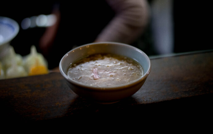 糸仙　京都府京都市上京区真盛町729-16　いとせん イトセン　ITOSEN KYOTO
（株）富屋酒店 かぶしきがいしゃ とみやさけてん カブシキガイシャ　トミヤサケテン TOMIYA SAKETEN 　愛知県名古屋市瑞穂区上坂町1-41-2　地酒屋　豊盃　HOUHAI ほうはい　ホーハイ　三浦酒造  MIURASHUZO日高見　ひたかみ　ヒタカミ HITAKAMI  平孝酒造　HIRAKOSHUZO 天の戸 アマノト　あまのと　AMANOTO　浅舞酒造ASAMAISHUZO　飛露喜 HIROKISHUZOHONTEN　廣木酒造本店　HIROK　大那 DAINA　ダイナ　だいな　菊の里酒造　KIKUNOSATOSHUZO　旭興　KYOKUKO　きょくこう　キョクコウ　渡邉酒造　WATANABESHUZO　仙禽 SENKIN　せんきん　センキン（株）せんきん SENKIN鶴齢　カクレイ　かくれい KAKUREI　青木酒造　AOKISHUZO謙信 ケンシン　けんしん KENSHIN池田屋酒造 IKEDAYASHUZO 白岳仙 HAKUGAKUSEN　ハクガクセン　はくがくせん　安本酒造 YASUMOTOSHUZO 群馬泉 グンマイズミ　ぐんまいずみ 島岡酒造 SHIMAOKASHUZO  喜久醉 きくよい キクヨイKIKUYOI 青島酒造 AOSHIMASHUZO 長珍 ちょうちん　チョウチン長珍酒造CHOCHINSHUZO　みねたからみりん　峯寳 味醂　一子相伝 ミネタカラ　いっしそうでん　イッシソウデン　小笠原味醂 OGASAWARA MIRIN

瀧自慢　たきじまん　タキジマン　瀧自慢酒造　TAKIZIMANSHUZO　田光　TABIKA 早川酒造  HAYAKAWASHUZO　作　ZAKU ざく ザク 清水清三郎商店 SHIMIZUSEIZABUROSHOTEN  篠峯　櫛羅　しのみね　シノミネ　くじら　クジラ　千代酒造　CHIYOSHUZO　雑賀　さいか　サイカ　九重雑賀  KOKONOESAIKA　紀土　鶴梅　無量山　きっど　キッド　KID 　ツルウメ　つるうめ　TURUUME　ムリョウザン　むりょうざん　MURYOZAN　平和酒造　HEIWASHUZO　蒼空　そうくう　ソウクウ　SÔKÛ　藤岡酒造　HUJIOKASHUZO 　宝剣　HOUKEN  宝剣酒造　ほうけんしゅぞう　ホウケンシュゾウ　HOKENSHUZO　清酒竹鶴　小笹屋竹鶴　せいしゅたけつる　セイシュタケツル　おささやたけつる　オササヤタケツル　竹鶴酒造　TAKETURUSHUZO
石鎚　いしづち　イシヅチ　石鎚酒造　ISHIDUCHISHUZO　土佐しらぎく　とさしらぎく　トサシラギク　仙頭酒造場　せんとうしゅぞうじょう　SENDOSHUZOZYO
　
 ブルゴーニュワイン　BOURGOGNE  ボルドーワイン　BORDEAUXカリフォルニアワイン CALIFORNIA  シャンパーニュ  SHAMPAGNEアルザスワイン ALSACE ドイツワイン WEIN GERMAN WINE 専門店　ライカM11　ズミルックス50　レンズ　代表　上田豊二　　きき酒師　焼酎アドバイザー　シャンパーニュシュヴァリエ　堀田駅より徒歩10分　熱田神宮駅より徒歩10分
市バス　牛巻より徒歩３分　地下鉄堀田駅より徒歩１５分　名古屋高速堀田出口より車で２分　牛巻交差点より徒歩５分　レトロ街並み　瓦屋根　裏道　大通りより二本入る　CLASSIC CARクラッシックカー CLASSIC BIKE　クラッシックバイク INTERIA　インテリア　　FASHION　ファッション　MUSIC　音楽　LOVE　SAKE SHOP　酒屋
センス　クリエイト　おたく　　MANIAマニア MOVIE　映画　CINEMA シネマ　2024年春オープン予定 いいねタウン瑞穂 iiNE マルシェ内　グランクレア瑞穂 いいねタウン瑞穂  愛知県名古屋市瑞穂区宝田町四丁目2番、3番2　春敲町三丁目23番1（地番） 魚太郎　UOTARO MIZUHO うおたろう　ウオタロウ　なごやみずほてん　ナゴヤミズホテン　 名古屋瑞穂店  車で1分　徒歩5分　丸明 瑞穂店  MARUAKI MIZUHO　マルアキ ミズホテン　まるあき みずほてん　 徒歩10分　車3分　焼肉 美奈登  ヤキニクミナト　やきにくみなと YAKINIKU MINATO 車で2分　徒歩10分  どての品川　DOTENO SHINAGAWA　ドテノシナガワ　どてのしながわ　車で30秒　徒歩1分昇福亭　SHOHUKUTEI しょうふくてい　ショウフクテイ 街中華　マニア　大盛り　個性派  車で5分　徒歩15分  名店 近くにたくさんあり　堀田バンザイ　牛巻バンザイ　名古屋のへそ


