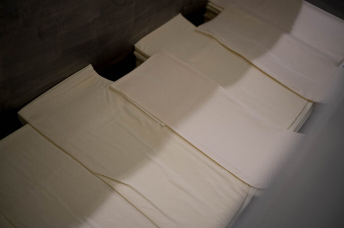 早川酒造 はやかわしゅぞう ハヤカワシュゾウ HAYAKAWASHUZO 三重県三重郡菰野町大字小島468
(株)富屋酒店 かぶしきがいしゃ とみやさけてん カブシキガイシャ トミヤサケテン TOMIYA SAKETEN 愛知県名古屋市瑞穂区上坂町1-41-2 地酒屋 豊盃 HOUHAI ほうはい ホーハイ 三浦酒造 MIURASHUZO日高見 ひたかみ ヒタカミ HITAKAMI 平孝酒造 HIRAKOSHUZO 天の戸 アマノト あまのと AMANOTO 浅舞酒造ASAMAISHUZO 飛露喜 HIROKISHUZOHONTEN 廣木酒造本店 HIROK 大那 DAINA ダイナ だいな 菊の里酒造 KIKUNOSATOSHUZO 旭興 KYOKUKO きょくこう キョクコウ 渡邉酒造 WATANABESHUZO 仙禽 SENKIN せんきん センキン(株)せんきん SENKIN鶴齢 カクレイ かくれい KAKUREI 青木酒造 AOKISHUZO謙信 ケンシン けんしん KENSHIN池田屋酒造 IKEDAYASHUZO 白岳仙 HAKUGAKUSEN ハクガクセン はくがくせん 安本酒造 YASUMOTOSHUZO 群馬泉 グンマイズミ ぐんまいずみ 島岡酒造 SHIMAOKASHUZO 喜久醉 きくよい キクヨイKIKUYOI 青島酒造 AOSHIMASHUZO 長珍 ちょうちん チョウチン長珍酒造CHOCHINSHUZO みねたからみりん 峯寳 味醂 一子相伝 ミネタカラ いっしそうでん イッシソウデン 小笠原味醂 OGASAWARA MIRIN
瀧自慢 たきじまん タキジマン 瀧自慢酒造 TAKIZIMANSHUZO 田光 TABIKA 早川酒造 HAYAKAWASHUZO 作 ZAKU ざく ザク 清水清三郎商店 SHIMIZUSEIZABUROSHOTEN 篠峯 櫛羅 しのみね シノミネ くじら クジラ 千代酒造 CHIYOSHUZO 雑賀 さいか サイカ 九重雑賀 KOKONOESAIKA 紀土 鶴梅 無量山 きっど キッド KID ツルウメ つるうめ TURUUME ムリョウザン むりょうざん MURYOZAN 平和酒造 HEIWASHUZO 蒼空 そうくう ソウクウ SÔKÛ 藤岡酒造 HUJIOKASHUZO 宝剣 HOUKEN 宝剣酒造 ほうけんしゅぞう ホウケンシュゾウ HOKENSHUZO 清酒竹鶴 小笹屋竹鶴 せいしゅたけつる セイシュタケツル おささやたけつる オササヤタケツル 竹鶴酒造 TAKETURUSHUZO
石鎚 いしづち イシヅチ 石鎚酒造 ISHIDUCHISHUZO 土佐しらぎく とさしらぎく トサシラギク 仙頭酒造場 せんとうしゅぞうじょう SENDOSHUZOZYO
ブルゴーニュワイン BOURGOGNE ボルドーワイン BORDEAUXカリフォルニアワイン CALIFORNIA シャンパーニュ SHAMPAGNEアルザスワイン ALSACE ドイツワイン WEIN GERMAN WINE 専門店 ライカM11 ズミルックス50 レンズ 代表 上田豊二 きき酒師 焼酎アドバイザー シャンパーニュシュヴァリエ 堀田駅より徒歩10分 熱田神宮駅より徒歩10分
市バス 牛巻より徒歩3分 地下鉄堀田駅より徒歩15分 名古屋高速堀田出口より車で2分 牛巻交差点より徒歩5分 レトロ街並み 瓦屋根 裏道 大通りより二本入る CLASSIC CARクラッシックカー CLASSIC BIKE クラッシックバイク INTERIA インテリア FASHION ファッション MUSIC 音楽 LOVE SAKE SHOP 酒屋
センス クリエイト おたく MANIAマニア MOVIE 映画 CINEMA シネマ 2024年春オープン予定 いいねタウン瑞穂 iiNE マルシェ内 グランクレア瑞穂 いいねタウン瑞穂 愛知県名古屋市瑞穂区宝田町四丁目2番、3番2 春敲町三丁目23番1(地番) 魚太郎 UOTARO MIZUHO うおたろう ウオタロウ なごやみずほてん ナゴヤミズホテン 名古屋瑞穂店 車で1分 徒歩5分 丸明 瑞穂店 MARUAKI MIZUHO マルアキ ミズホテン まるあき みずほてん 徒歩10分 車3分 焼肉 美奈登 ヤキニクミナト やきにくみなと YAKINIKU MINATO 車で2分 徒歩10分 どての品川 DOTENO SHINAGAWA ドテノシナガワ どてのしながわ 車で30秒 徒歩1分昇福亭 SHOHUKUTEI しょうふくてい ショウフクテイ 街中華 マニア 大盛り 個性派 車で5分 徒歩15分 名店 近くにたくさんあり 堀田バンザイ 牛巻バンザイ 名古屋のへそ