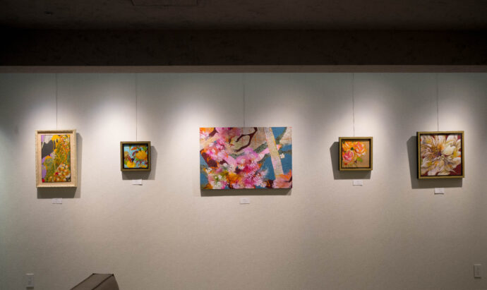 第6回 岩崎知子展 -Dance ㏌ Bloom TOMOKO IWASDAKI いわさきともこ イワサキトモコ 名古屋松坂屋8階 ART HUB NAGOYA 2026年2月25日（水）～3月3日（火）（株）富屋酒店 かぶしきがいしゃ とみやさけてん カブシキガイシャ　トミヤサケテン TOMIYA SAKETEN 　愛知県名古屋市瑞穂区上坂町1-41-2　地酒屋　豊盃　HOUHAI ほうはい　ホーハイ　三浦酒造  MIURASHUZO日高見　ひたかみ　ヒタカミ HITAKAMI  平孝酒造　HIRAKOSHUZO 天の戸 アマノト　あまのと　AMANOTO　浅舞酒造ASAMAISHUZO　飛露喜 HIROKISHUZOHONTEN　廣木酒造本店　HIROK　大那 DAINA　ダイナ　だいな　菊の里酒造　KIKUNOSATOSHUZO　旭興　KYOKUKO　きょくこう　キョクコウ　渡邉酒造　WATANABESHUZO　仙禽 SENKIN　せんきん　センキン（株）せんきん SENKIN鶴齢　カクレイ　かくれい KAKUREI　青木酒造　AOKISHUZO謙信 ケンシン　けんしん KENSHIN池田屋酒造 IKEDAYASHUZO 白岳仙 HAKUGAKUSEN　ハクガクセン　はくがくせん　安本酒造 YASUMOTOSHUZO 群馬泉 グンマイズミ　ぐんまいずみ 島岡酒造 SHIMAOKASHUZO  喜久醉 きくよい キクヨイKIKUYOI 青島酒造 AOSHIMASHUZO 長珍 ちょうちん　チョウチン長珍酒造CHOCHINSHUZO　みねたからみりん　峯寳 味醂　一子相伝 ミネタカラ　いっしそうでん　イッシソウデン　小笠原味醂 OGASAWARA MIRIN

瀧自慢　たきじまん　タキジマン　瀧自慢酒造　TAKIZIMANSHUZO　田光　TABIKA 早川酒造  HAYAKAWASHUZO　作　ZAKU ざく ザク 清水清三郎商店 SHIMIZUSEIZABUROSHOTEN  篠峯　櫛羅　しのみね　シノミネ　くじら　クジラ　千代酒造　CHIYOSHUZO　雑賀　さいか　サイカ　九重雑賀  KOKONOESAIKA　紀土　鶴梅　無量山　きっど　キッド　KID 　ツルウメ　つるうめ　TURUUME　ムリョウザン　むりょうざん　MURYOZAN　平和酒造　HEIWASHUZO　蒼空　そうくう　ソウクウ　SÔKÛ　藤岡酒造　HUJIOKASHUZO 　宝剣　HOUKEN  宝剣酒造　ほうけんしゅぞう　ホウケンシュゾウ　HOKENSHUZO　清酒竹鶴　小笹屋竹鶴　せいしゅたけつる　セイシュタケツル　おささやたけつる　オササヤタケツル　竹鶴酒造　TAKETURUSHUZO
石鎚　いしづち　イシヅチ　石鎚酒造　ISHIDUCHISHUZO　土佐しらぎく　とさしらぎく　トサシラギク　仙頭酒造場　せんとうしゅぞうじょう　SENDOSHUZOZYO
　
 ブルゴーニュワイン　BOURGOGNE  ボルドーワイン　BORDEAUXカリフォルニアワイン CALIFORNIA  シャンパーニュ  SHAMPAGNEアルザスワイン ALSACE ドイツワイン WEIN GERMAN WINE 専門店　ライカM11　ズミルックス50　レンズ　代表　上田豊二　　きき酒師　焼酎アドバイザー　シャンパーニュシュヴァリエ　堀田駅より徒歩10分　熱田神宮駅より徒歩10分
市バス　牛巻より徒歩３分　地下鉄堀田駅より徒歩１５分　名古屋高速堀田出口より車で２分　牛巻交差点より徒歩５分　レトロ街並み　瓦屋根　裏道　大通りより二本入る　CLASSIC CARクラッシックカー CLASSIC BIKE　クラッシックバイク INTERIA　インテリア　　FASHION　ファッション　MUSIC　音楽　LOVE　SAKE SHOP　酒屋
センス　クリエイト　おたく　　MANIAマニア MOVIE　映画　CINEMA シネマ　2024年春オープン予定 いいねタウン瑞穂 iiNE マルシェ内　グランクレア瑞穂 いいねタウン瑞穂  愛知県名古屋市瑞穂区宝田町四丁目2番、3番2　春敲町三丁目23番1（地番） 魚太郎　UOTARO MIZUHO うおたろう　ウオタロウ　なごやみずほてん　ナゴヤミズホテン　 名古屋瑞穂店  車で1分　徒歩5分　丸明 瑞穂店  MARUAKI MIZUHO　マルアキ ミズホテン　まるあき みずほてん　 徒歩10分　車3分　焼肉 美奈登  ヤキニクミナト　やきにくみなと YAKINIKU MINATO 車で2分　徒歩10分  どての品川　DOTENO SHINAGAWA　ドテノシナガワ　どてのしながわ　車で30秒　徒歩1分昇福亭　SHOHUKUTEI しょうふくてい　ショウフクテイ 街中華　マニア　大盛り　個性派  車で5分　徒歩15分  名店 近くにたくさんあり　堀田バンザイ　牛巻バンザイ　名古屋のへそ


