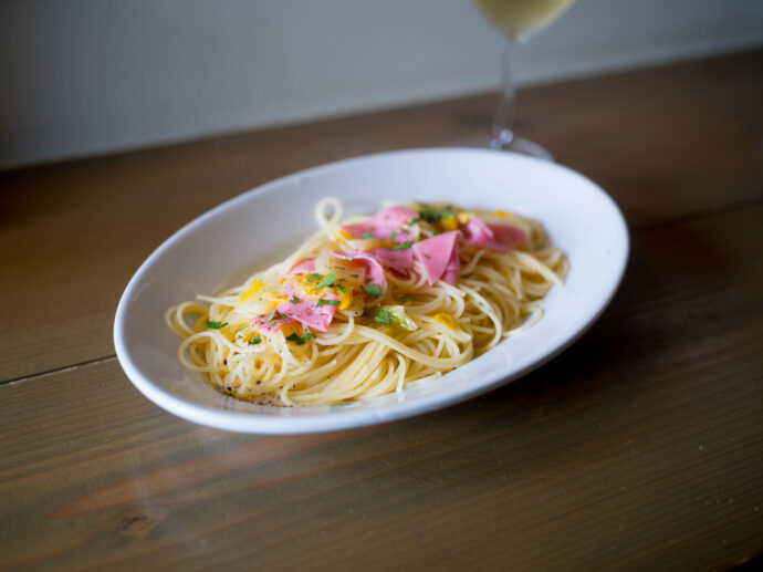 PASTAとWINEの小さな食堂 BIANCA ビアンカ 愛知県名古屋市中区千代田2-19-7 第五華ビル102
（株）富屋酒店 かぶしきがいしゃ とみやさけてん カブシキガイシャ　トミヤサケテン TOMIYA SAKETEN 　愛知県名古屋市瑞穂区上坂町1-41-2　地酒屋　豊盃　HOUHAI ほうはい　ホーハイ　三浦酒造  MIURASHUZO日高見　ひたかみ　ヒタカミ HITAKAMI  平孝酒造　HIRAKOSHUZO 天の戸 アマノト　あまのと　AMANOTO　浅舞酒造ASAMAISHUZO　飛露喜 HIROKISHUZOHONTEN　廣木酒造本店　HIROK　大那 DAINA　ダイナ　だいな　菊の里酒造　KIKUNOSATOSHUZO　旭興　KYOKUKO　きょくこう　キョクコウ　渡邉酒造　WATANABESHUZO　仙禽 SENKIN　せんきん　センキン（株）せんきん SENKIN鶴齢　カクレイ　かくれい KAKUREI　青木酒造　AOKISHUZO謙信 ケンシン　けんしん KENSHIN池田屋酒造 IKEDAYASHUZO 白岳仙 HAKUGAKUSEN　ハクガクセン　はくがくせん　安本酒造 YASUMOTOSHUZO 群馬泉 グンマイズミ　ぐんまいずみ 島岡酒造 SHIMAOKASHUZO  喜久醉 きくよい キクヨイKIKUYOI 青島酒造 AOSHIMASHUZO 長珍 ちょうちん　チョウチン長珍酒造CHOCHINSHUZO　みねたからみりん　峯寳 味醂　一子相伝 ミネタカラ　いっしそうでん　イッシソウデン　小笠原味醂 OGASAWARA MIRIN

瀧自慢　たきじまん　タキジマン　瀧自慢酒造　TAKIZIMANSHUZO　田光　TABIKA 早川酒造  HAYAKAWASHUZO　作　ZAKU ざく ザク 清水清三郎商店 SHIMIZUSEIZABUROSHOTEN  篠峯　櫛羅　しのみね　シノミネ　くじら　クジラ　千代酒造　CHIYOSHUZO　雑賀　さいか　サイカ　九重雑賀  KOKONOESAIKA　紀土　鶴梅　無量山　きっど　キッド　KID 　ツルウメ　つるうめ　TURUUME　ムリョウザン　むりょうざん　MURYOZAN　平和酒造　HEIWASHUZO　蒼空　そうくう　ソウクウ　SÔKÛ　藤岡酒造　HUJIOKASHUZO 　宝剣　HOUKEN  宝剣酒造　ほうけんしゅぞう　ホウケンシュゾウ　HOKENSHUZO　清酒竹鶴　小笹屋竹鶴　せいしゅたけつる　セイシュタケツル　おささやたけつる　オササヤタケツル　竹鶴酒造　TAKETURUSHUZO
石鎚　いしづち　イシヅチ　石鎚酒造　ISHIDUCHISHUZO　土佐しらぎく　とさしらぎく　トサシラギク　仙頭酒造場　せんとうしゅぞうじょう　SENDOSHUZOZYO
　
 ブルゴーニュワイン　BOURGOGNE  ボルドーワイン　BORDEAUXカリフォルニアワイン CALIFORNIA  シャンパーニュ  SHAMPAGNEアルザスワイン ALSACE ドイツワイン WEIN GERMAN WINE 専門店　ライカM11　ズミルックス50　レンズ　代表　上田豊二　　きき酒師　焼酎アドバイザー　シャンパーニュシュヴァリエ　堀田駅より徒歩10分　熱田神宮駅より徒歩10分
市バス　牛巻より徒歩３分　地下鉄堀田駅より徒歩１５分　名古屋高速堀田出口より車で２分　牛巻交差点より徒歩５分　レトロ街並み　瓦屋根　裏道　大通りより二本入る　CLASSIC CARクラッシックカー CLASSIC BIKE　クラッシックバイク INTERIA　インテリア　　FASHION　ファッション　MUSIC　音楽　LOVE　SAKE SHOP　酒屋
センス　クリエイト　おたく　　MANIAマニア MOVIE　映画　CINEMA シネマ　2024年春オープン予定 いいねタウン瑞穂 iiNE マルシェ内　グランクレア瑞穂 いいねタウン瑞穂  愛知県名古屋市瑞穂区宝田町四丁目2番、3番2　春敲町三丁目23番1（地番） 魚太郎　UOTARO MIZUHO うおたろう　ウオタロウ　なごやみずほてん　ナゴヤミズホテン　 名古屋瑞穂店  車で1分　徒歩5分　丸明 瑞穂店  MARUAKI MIZUHO　マルアキ ミズホテン　まるあき みずほてん　 徒歩10分　車3分　焼肉 美奈登  ヤキニクミナト　やきにくみなと YAKINIKU MINATO 車で2分　徒歩10分  どての品川　DOTENO SHINAGAWA　ドテノシナガワ　どてのしながわ　車で30秒　徒歩1分昇福亭　SHOHUKUTEI しょうふくてい　ショウフクテイ 街中華　マニア　大盛り　個性派  車で5分　徒歩15分  名店 近くにたくさんあり　堀田バンザイ　牛巻バンザイ　名古屋のへそ


