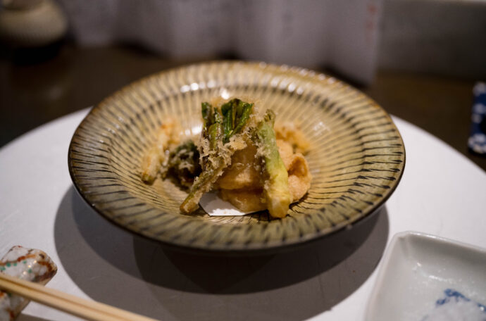 海山里 御料理 みなみ 愛知県名古屋市中区栄4-21-1カトレアビル1F Ⅽ号 うみやさと おりちょうり みなみ UMIYAMASATO ORYORI MINAMI ウミヤマサト オリョウリ ミナミ  （株）富屋酒店 かぶしきがいしゃ とみやさけてん カブシキガイシャ　トミヤサケテン TOMIYA SAKETEN 　愛知県名古屋市瑞穂区上坂町1-41-2　地酒屋　豊盃　HOUHAI ほうはい　ホーハイ　三浦酒造  MIURASHUZO日高見　ひたかみ　ヒタカミ HITAKAMI  平孝酒造　HIRAKOSHUZO 天の戸 アマノト　あまのと　AMANOTO　浅舞酒造ASAMAISHUZO　飛露喜 HIROKISHUZOHONTEN　廣木酒造本店　HIROK　大那 DAINA　ダイナ　だいな　菊の里酒造　KIKUNOSATOSHUZO　旭興　KYOKUKO　きょくこう　キョクコウ　渡邉酒造　WATANABESHUZO　仙禽 SENKIN　せんきん　センキン（株）せんきん SENKIN鶴齢　カクレイ　かくれい KAKUREI　青木酒造　AOKISHUZO謙信 ケンシン　けんしん KENSHIN池田屋酒造 IKEDAYASHUZO 白岳仙 HAKUGAKUSEN　ハクガクセン　はくがくせん　安本酒造 YASUMOTOSHUZO 群馬泉 グンマイズミ　ぐんまいずみ 島岡酒造 SHIMAOKASHUZO  喜久醉 きくよい キクヨイKIKUYOI 青島酒造 AOSHIMASHUZO 長珍 ちょうちん　チョウチン長珍酒造CHOCHINSHUZO　みねたからみりん　峯寳 味醂　一子相伝 ミネタカラ　いっしそうでん　イッシソウデン　小笠原味醂 OGASAWARA MIRIN

瀧自慢　たきじまん　タキジマン　瀧自慢酒造　TAKIZIMANSHUZO　田光　TABIKA 早川酒造  HAYAKAWASHUZO　作　ZAKU ざく ザク 清水清三郎商店 SHIMIZUSEIZABUROSHOTEN  篠峯　櫛羅　しのみね　シノミネ　くじら　クジラ　千代酒造　CHIYOSHUZO　雑賀　さいか　サイカ　九重雑賀  KOKONOESAIKA　紀土　鶴梅　無量山　きっど　キッド　KID 　ツルウメ　つるうめ　TURUUME　ムリョウザン　むりょうざん　MURYOZAN　平和酒造　HEIWASHUZO　蒼空　そうくう　ソウクウ　SÔKÛ　藤岡酒造　HUJIOKASHUZO 　宝剣　HOUKEN  宝剣酒造　ほうけんしゅぞう　ホウケンシュゾウ　HOKENSHUZO　清酒竹鶴　小笹屋竹鶴　せいしゅたけつる　セイシュタケツル　おささやたけつる　オササヤタケツル　竹鶴酒造　TAKETURUSHUZO
石鎚　いしづち　イシヅチ　石鎚酒造　ISHIDUCHISHUZO　土佐しらぎく　とさしらぎく　トサシラギク　仙頭酒造場　せんとうしゅぞうじょう　SENDOSHUZOZYO
　
 ブルゴーニュワイン　BOURGOGNE  ボルドーワイン　BORDEAUXカリフォルニアワイン CALIFORNIA  シャンパーニュ  SHAMPAGNEアルザスワイン ALSACE ドイツワイン WEIN GERMAN WINE 専門店　ライカM11　ズミルックス50　レンズ　代表　上田豊二　　きき酒師　焼酎アドバイザー　シャンパーニュシュヴァリエ　堀田駅より徒歩10分　熱田神宮駅より徒歩10分
市バス　牛巻より徒歩３分　地下鉄堀田駅より徒歩１５分　名古屋高速堀田出口より車で２分　牛巻交差点より徒歩５分　レトロ街並み　瓦屋根　裏道　大通りより二本入る　CLASSIC CARクラッシックカー CLASSIC BIKE　クラッシックバイク INTERIA　インテリア　　FASHION　ファッション　MUSIC　音楽　LOVE　SAKE SHOP　酒屋
センス　クリエイト　おたく　　MANIAマニア MOVIE　映画　CINEMA シネマ　2024年春オープン予定 いいねタウン瑞穂 iiNE マルシェ内　グランクレア瑞穂 いいねタウン瑞穂  愛知県名古屋市瑞穂区宝田町四丁目2番、3番2　春敲町三丁目23番1（地番） 魚太郎　UOTARO MIZUHO うおたろう　ウオタロウ　なごやみずほてん　ナゴヤミズホテン　 名古屋瑞穂店  車で1分　徒歩5分　丸明 瑞穂店  MARUAKI MIZUHO　マルアキ ミズホテン　まるあき みずほてん　 徒歩10分　車3分　焼肉 美奈登  ヤキニクミナト　やきにくみなと YAKINIKU MINATO 車で2分　徒歩10分  どての品川　DOTENO SHINAGAWA　ドテノシナガワ　どてのしながわ　車で30秒　徒歩1分昇福亭　SHOHUKUTEI しょうふくてい　ショウフクテイ 街中華　マニア　大盛り　個性派  車で5分　徒歩15分  名店 近くにたくさんあり　堀田バンザイ　牛巻バンザイ　名古屋のへそ



 