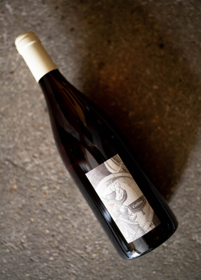 アズッカ・エ・アズッコ  あずっか・え・あずっこ  愛知唯一のワイナリー
イタリア・トスカーナで修行　イタリアワイン発想がベース 元は牧場 AZUCCA E AZUCCO  愛知県豊田市勘八町 丘陵地 ：森  170ⅿ  多方向斜面  猿投山麓～乙部
岡の上ワイナリー  愛知県豊田市太平町七曲12-691　アズッカ エ アズッコ‘秋のワインたち’　 須崎大介 アズッカ エ アズッコが一本一本『作品の意識』で造っておりますワインを大切にお届けいたしますので どうぞお楽しみにお待ちいただけましたら
名古屋特約店  取り扱い店  MEI  メイ めい 愛知県名古屋市西区那古野1-23-2 四間道糸重3 食べログ名店2023  国際センター  
（株）富屋酒店 かぶしきがいしゃ とみやさけてん カブシキガイシャ　トミヤサケテン TOMIYA SAKETEN 　愛知県名古屋市瑞穂区上坂町1-41-2　地酒屋　豊盃　HOUHAI ほうはい　ホーハイ　三浦酒造  MIURASHUZO日高見　ひたかみ　ヒタカミ HITAKAMI  平孝酒造　HIRAKOSHUZO 天の戸 アマノト　あまのと　AMANOTO　浅舞酒造 ASAMAISHUZO　飛露喜 HIROKISHUZOHONTEN　廣木酒造本店　HIROK　大那 DAINA　ダイナ　だいな　菊の里酒造　KIKUNOSATOSHUZO　旭興　KYOKUKO　きょくこう　キョクコウ　渡邉酒造　WATANABESHUZO　仙禽 SENKIN　せんきん　センキン（株）せんきん SENKIN鶴齢　カクレイ　かくれい KAKUREI　青木酒造　AOKISHUZO謙信 ケンシン　けんしん KENSHIN池田屋酒造 IKEDAYASHUZO 白岳仙 HAKUGAKUSEN　ハクガクセン　はくがくせん　安本酒造 YASUMOTOSHUZO 群馬泉 グンマイズミ　ぐんまいずみ 島岡酒造 SHIMAOKASHUZO  喜久醉 きくよい キクヨイKIKUYOI 青島酒造 AOSHIMASHUZO 長珍 ちょうちん　チョウチン長珍酒造CHOCHINSHUZO　みねたからみりん　峯寳 味醂　一子相伝 ミネタカラ　いっしそうでん　イッシソウデン　小笠原味醂 OGASAWARA MIRIN

瀧自慢　たきじまん　タキジマン　瀧自慢酒造　TAKIZIMANSHUZO　田光　TABIKA 早川酒造  HAYAKAWASHUZO　作　ZAKU ざく ザク 清水清三郎商店 SHIMIZUSEIZABUROSHOTEN  篠峯　櫛羅　しのみね　シノミネ　くじら　クジラ　千代酒造　CHIYOSHUZO　雑賀　さいか　サイカ　九重雑賀  KOKONOESAIKA　紀土　鶴梅　無量山　きっど　キッド　KID 　ツルウメ　つるうめ　TURUUME　ムリョウザン　むりょうざん　MURYOZAN　平和酒造　HEIWASHUZO　蒼空　そうくう　ソウクウ　SÔKÛ　藤岡酒造　HUJIOKASHUZO 　宝剣　HOUKEN  宝剣酒造　ほうけんしゅぞう　ホウケンシュゾウ　HOKENSHUZO　清酒竹鶴　小笹屋竹鶴　せいしゅたけつる　セイシュタケツル　おささやたけつる　オササヤタケツル　竹鶴酒造　TAKETURUSHUZO
石鎚　いしづち　イシヅチ　石鎚酒造　ISHIDUCHISHUZO　土佐しらぎく　とさしらぎく　トサシラギク　仙頭酒造場　せんとうしゅぞうじょう　SENDOSHUZOZYO　アルガブランカ　ARUGABURANKA勝沼醸造　KATUNUMAJÔZÔ　ドメーヌソガ　ソガ・ペール・エ・フィス SOGA PELE ET FIS　オブセワイナリー　OBUSEWINERY　ドメーヌタカヒコ　DOMAINE TAKAHIKO　クリサワブラン　KURISAWA BLANC　ナカザワワイナリー　NAKAZAWA WINERY　さつま寿　SATUMA KOTOBUKI 　尾込商店 OGOME SHOTEN  蔵の師魂 KURANOSHIKON  小正醸造　KOMASA ＪÔＺÔ　天狗櫻 TENGUSAKURA  白石酒蔵　SHIRAISHISHUZO  しま千両 SHIMASENRYO　高崎酒蔵  TAKASAKISHUZO  杜氏潤平　TOJIJUNPEI  小玉醸造  KODAMAJOZO  赤鹿毛　青鹿毛  AKAKAGE   AOKAGE　柳田酒蔵  YANAGIDASHUZO　舞香　MAIKA　泰明　TAIMEI　藤居醸造　HUZIIJÔＺÔ　池の露　特酎天草　IKENOTUYU  TOKUCHU  AMAKUSA　壱乃醸　飛乃流　朝日　ICHINOJO  HINORYU　ASAHI　朝日酒造　ASAHISHUZO　龍宮　RYUGU 富田酒造場　TOMITASHUZOJO　鳥飼 TORIKAI　鳥飼酒造　TORIKAISHUZO　極楽 GOIKURAKU　林酒造場 HAYASHISHUZOJO　屋久の島大自然林　酔麦香　YAKUNOSHIMA DAISHIZENRIN SUIBASKUKA　本坊酒造　HONBOSHUZO
金峰　金峰荒蘆過  KINPO　KINPOARAROKA　宇都酒造　UTOSHUZO　北谷長老　CHYATANCHÔＲÔ　北谷酒造　CHYATANSHUZO　山原くいな　YAMBARUKUINA　やんばる酒造　YAMBARUSHUZO　2024年春オープン予定 いいねタウン瑞穂 iiNE マルシェ内　グランクレア瑞穂 いいねタウン瑞穂  愛知県名古屋市瑞穂区宝田町四丁目2番、3番2　春敲町三丁目23番1（地番） 魚太郎　UOTARO MIZUHO うおたろう　ウオタロウ　なごやみずほてん　ナゴヤミズホテン　 名古屋瑞穂店  車で1分　徒歩5分　丸明 瑞穂店  MARUAKI MIZUHO　マルアキ ミズホテン　まるあき みずほてん　 徒歩10分　車3分　焼肉 美奈登  ヤキニクミナト　やきにくみなと YAKINIKU MINATO 車で2分　徒歩10分  どての品川　DOTENO SHINAGAWA　ドテノシナガワ　どてのしながわ　車で30秒　徒歩1分昇福亭　SHOHUKUTEI しょうふくてい　ショウフクテイ 街中華　マニア　大盛り　個性派  車で5分　徒歩15分  名店 近くにたくさんあり　堀田バンザイ　牛巻バンザイ　名古屋のへそ　AZUCCA E AZUCCO (アズッカ・エ・アズッコ）『Rana D'oro』（ラナ ドーロ）2023（白  2023ヴィンテージ）」「AZUCCA E AZUCCO (アズッカ・エ・アズッコ）『Rana Rossa』（ラナ ロッサ）2023（赤  2023ヴィンテージ）」「AZUCCA E AZUCCO (アズッカ・エ・アズッコ）『Rana Arancia 』（ラナ アランチャ）2023（白  2023ヴィンテージ）」「AZUCCA E AZUCCO (アズッカ・エ・アズッコ）『Rana Verde 』（ラナ ヴェルデ）2023（白  2023ヴィンテージ「AZUCCA E AZUCCO (アズッカ・エ・アズッコ）『Rana Viora 』（ラナ ヴィオラ）2023（赤  2023ヴィンテージ）」「AZUCCA E AZUCCO (アズッカ・エ・アズッコ）『赤ずきんの本音』2023（赤 ランブルスコ   スパークリングワイン  2023ヴィンテージ）」「AZUCCA E AZUCCO (アズッカ・エ・アズッコ）『オオカミのスプマンテ』（キミに幸あれ！）2022（ロゼ  スパークリングワイン  2022ヴィンテージ）」「AZUCCA E AZUCCO (アズッカ・エ・アズッコ）『Used Medi Coat Pop』（古着のミディ丈 ポップ）2023（2023ヴィンテージ）」「AZUCCA E AZUCCO (アズッカ・エ・アズッコ）『Used Medi Coat Gialla』（古着のミディ丈 ジアッラ）2023（2023ヴィンテージ）」「AZUCCA E AZUCCO (アズッカ・エ・アズッコ）『Used Medi Coat Pale Blue』（古着のミディ丈 ペイルブルー）2023（2023ヴィンテージ）」「AZUCCA E AZUCCO (アズッカ・エ・アズッコ）『Used Medi Coat Rosa』（古着のミディ丈 ローザ）2023（2023ヴィンテージ）」「AZUCCA E AZUCCO (アズッカ・エ・アズッコ）『Calico』（ウチのチャリコ）2023（2023ヴィンテージ）」「AZUCCA E AZUCCO (アズッカ・エ・アズッコ）『Hikari no Majin』（光の魔人）2023（2023ヴィンテージ）」
「AZUCCA E AZUCCO (アズッカ・エ・アズッコ）『オオカミのスプマンテ』（キミに幸あれ！）2023（ロゼ スパークリングワイン 2023ヴィンテージ）」「AZUCCA E AZUCCO (アズッカ・エ・アズッコ）『Last Summer Vacation』（最後の夏休み）白 2024」「AZUCCA E AZUCCO (アズッカ・エ・アズッコ）『Last Summer Vacation』（最後の夏休み）赤 2024」「AZUCCA E AZUCCO (アズッカ・エ・アズッコ）『On the Street』（オン・ザ・ストリート）白  2024」
「AZUCCA E AZUCCO (アズッカ・エ・アズッコ）『On the Street』（オン・ザ・ストリート）赤 2024
「AZUCCA E AZUCCO (アズッカ・エ・アズッコ）『Night Market Tour』（夜のマーケット・ツアー）白　 2024」AZUCCA E AZUCCO (アズッカ・エ・アズッコ）『Night Market Tour』（夜のマーケット・ツアー）赤 2024」「AZUCCA E AZUCCO (アズッカ・エ・アズッコ）『赤ずきんの本音』赤 ランブルスコ スパークリングワイン 2024」
「AZUCCA E AZUCCO (アズッカ・エ・アズッコ）「オオカミのスプマンテ『キミに幸あれ！』ロゼ  2023」「AZUCCA E AZUCCO（アズッカ・エ・アズッコ）アナグマ ペア『ANAGUMA PAIR』2025
「AZUCCA E AZUCCO（アズッカ・エ・アズッコ）キミ路線図『KIMI ROUTE MAP』2025
「AZUCCA E AZUCCO（アズッカ・エ・アズッコ）キュートな泥棒さん『CUTIE THIEF』2025
「 AZUCCA E AZUCCO（アズッカ・エ・アズッコ）ウチのキャリコ『CIALICO』2024