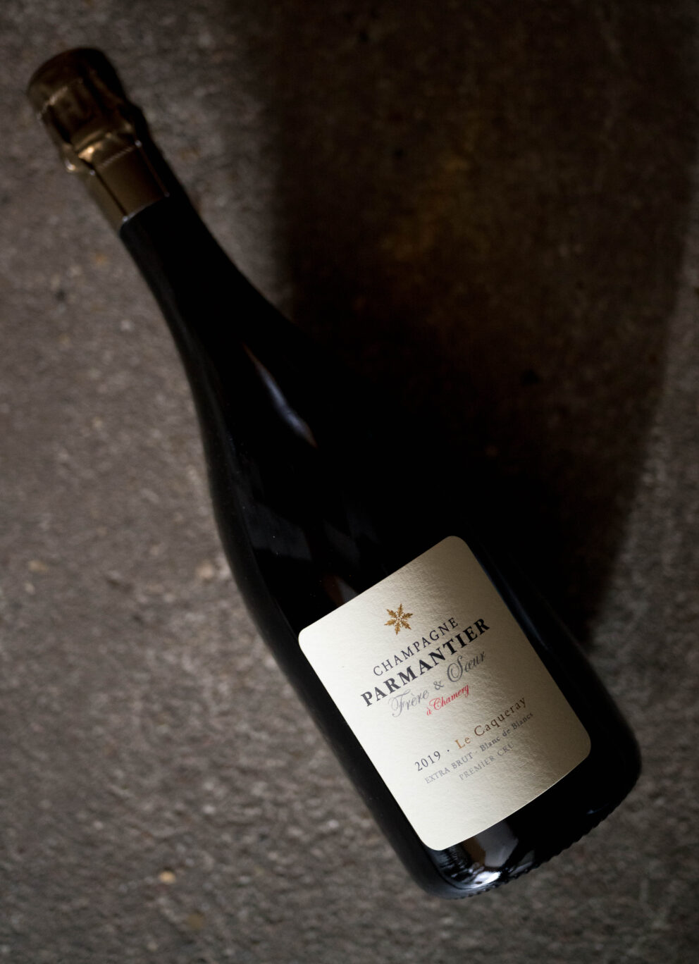 CHAMPAGNE PARMANTIER FRÈRE ET SOEUR（シャンパーニュ パルメンティエ フレール・エ・フィス）EXTRA BRUT（エクストラ・ブリュット）BLAND DE BLANDS（ブラン・ド・ブラン）LE  CAQUERAY（ル・カクレ）2019（2019  ヴィンテージ）