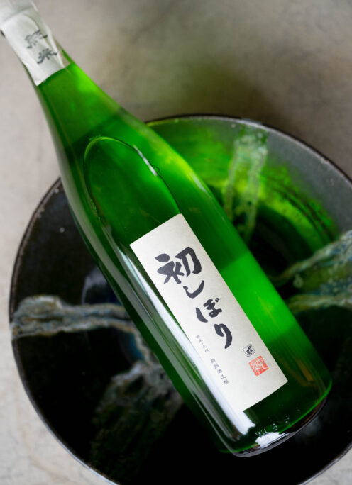 群馬若水の瑞々しさと山廃ならではのキレ感はまさに唯一無二 「群馬泉  GUNMAIZUMI   山廃純米  ＜初しぼり  FIRST SQUEE＞  生酒  R7BY」入荷